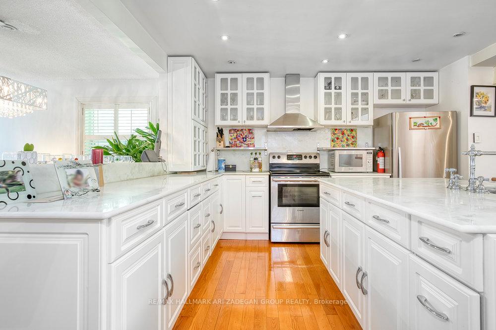 Photo 11 of 185 Durant Avenue, Toronto, East York — HOMEH