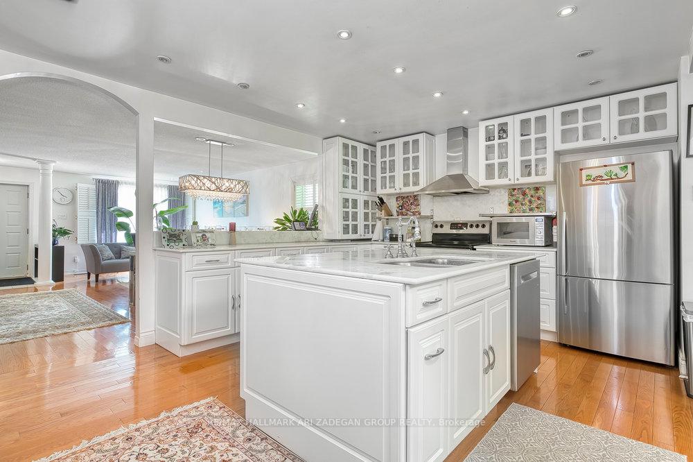 Photo 15 of 185 Durant Avenue, Toronto, East York — HOMEH
