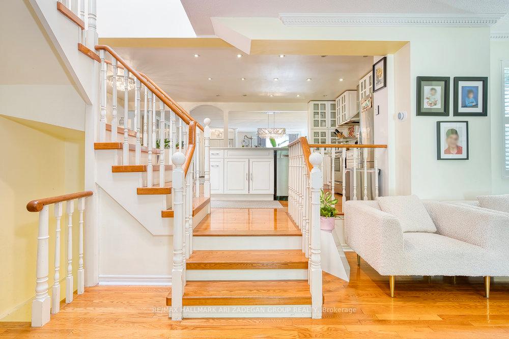 Photo 16 of 185 Durant Avenue, Toronto, East York — HOMEH