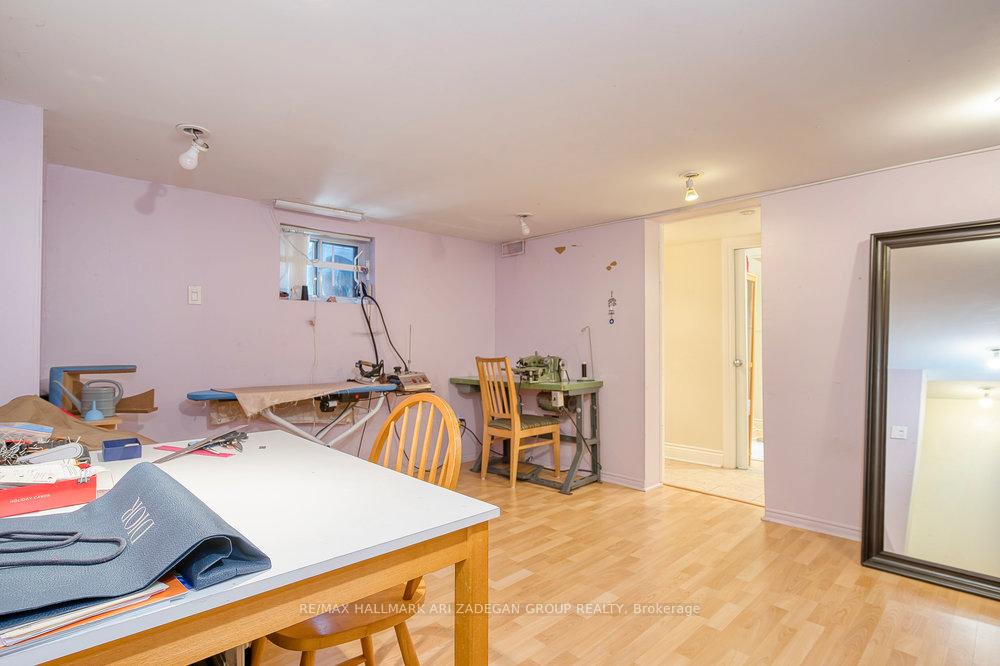 Photo 36 of 185 Durant Avenue, Toronto, East York — HOMEH