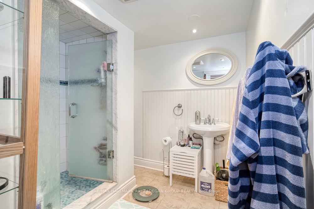 Photo 39 of 185 Durant Avenue, Toronto, East York — HOMEH