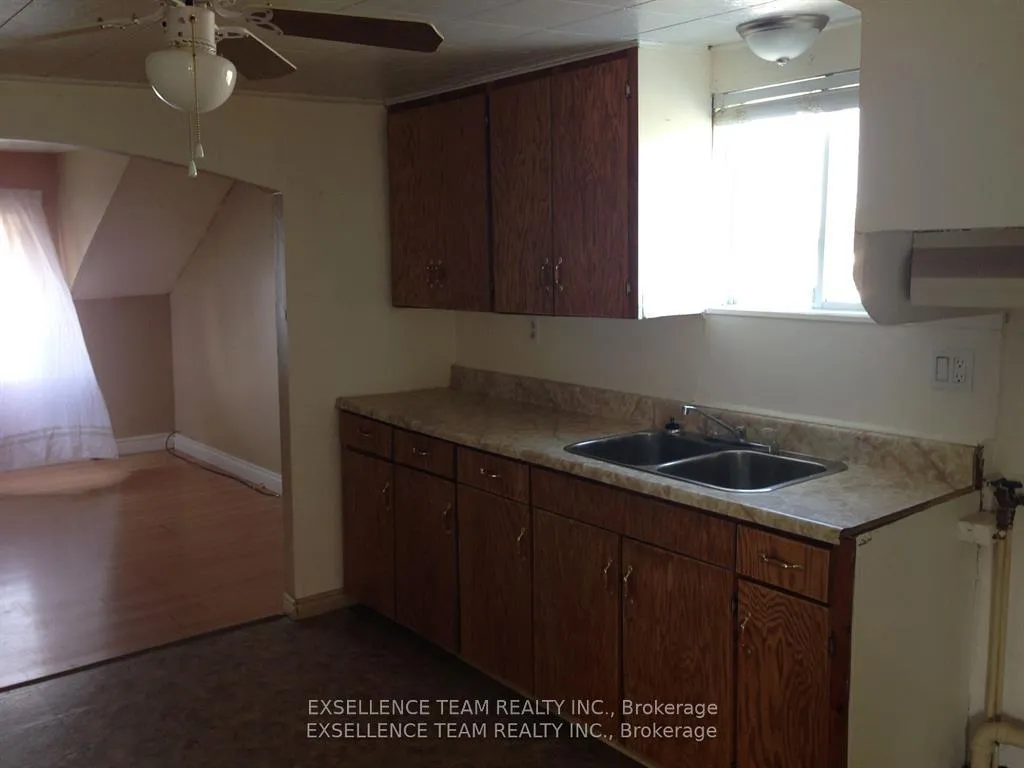 Photo 7 of 320+322 Andre Avenue, Cornwall — HOMEH