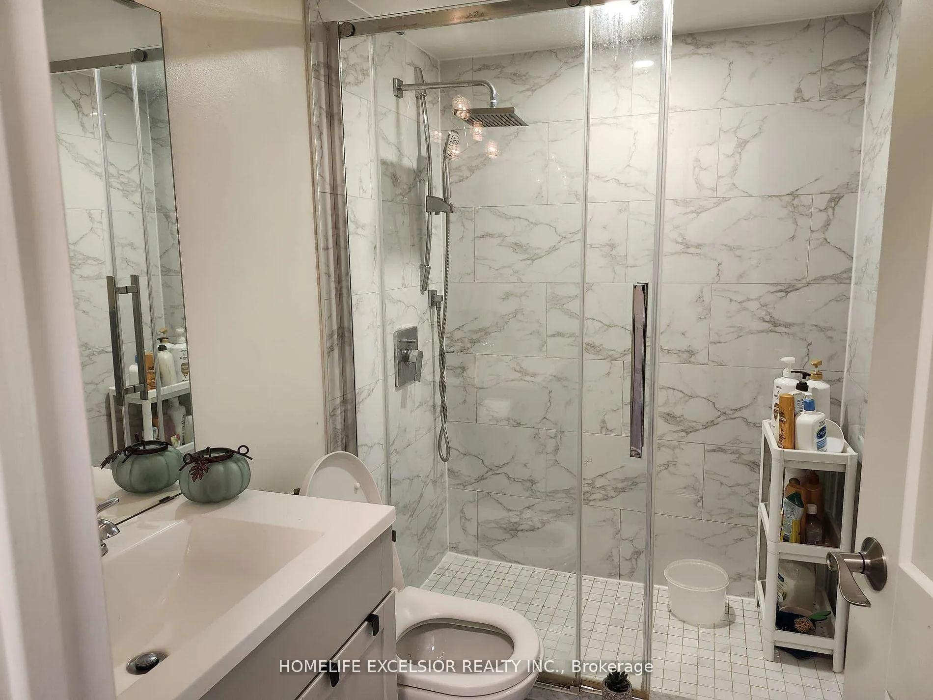 Photo 9 of Unit 1402, 7601 Bathurst Street, Vaughan, Crestwood-Springfarm-Yorkhill — HOMEH