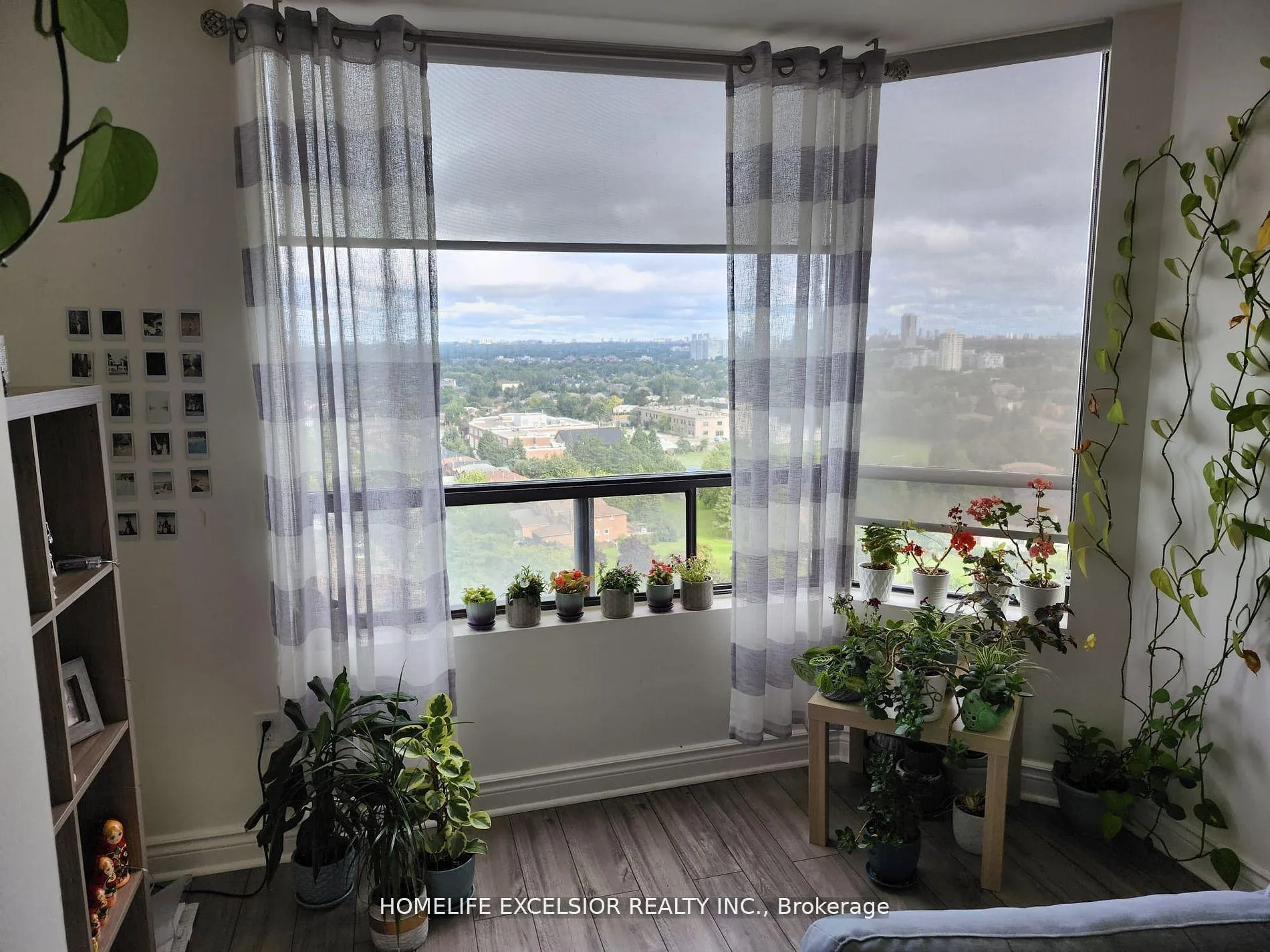 Photo 10 of Unit 1402, 7601 Bathurst Street, Vaughan, Crestwood-Springfarm-Yorkhill — HOMEH