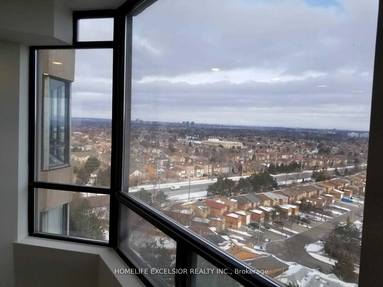 Photo 11 of Unit 1402, 7601 Bathurst Street, Vaughan, Crestwood-Springfarm-Yorkhill — HOMEH