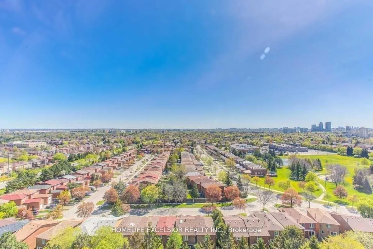 Photo 12 of Unit 1402, 7601 Bathurst Street, Vaughan, Crestwood-Springfarm-Yorkhill — HOMEH