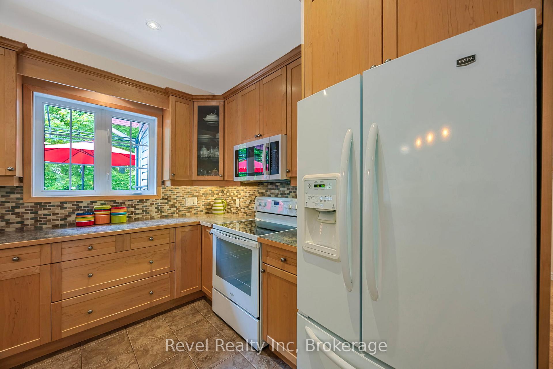 Photo 8 of 9 Albion Lane, Tiny, Rural Tiny — HOMEH