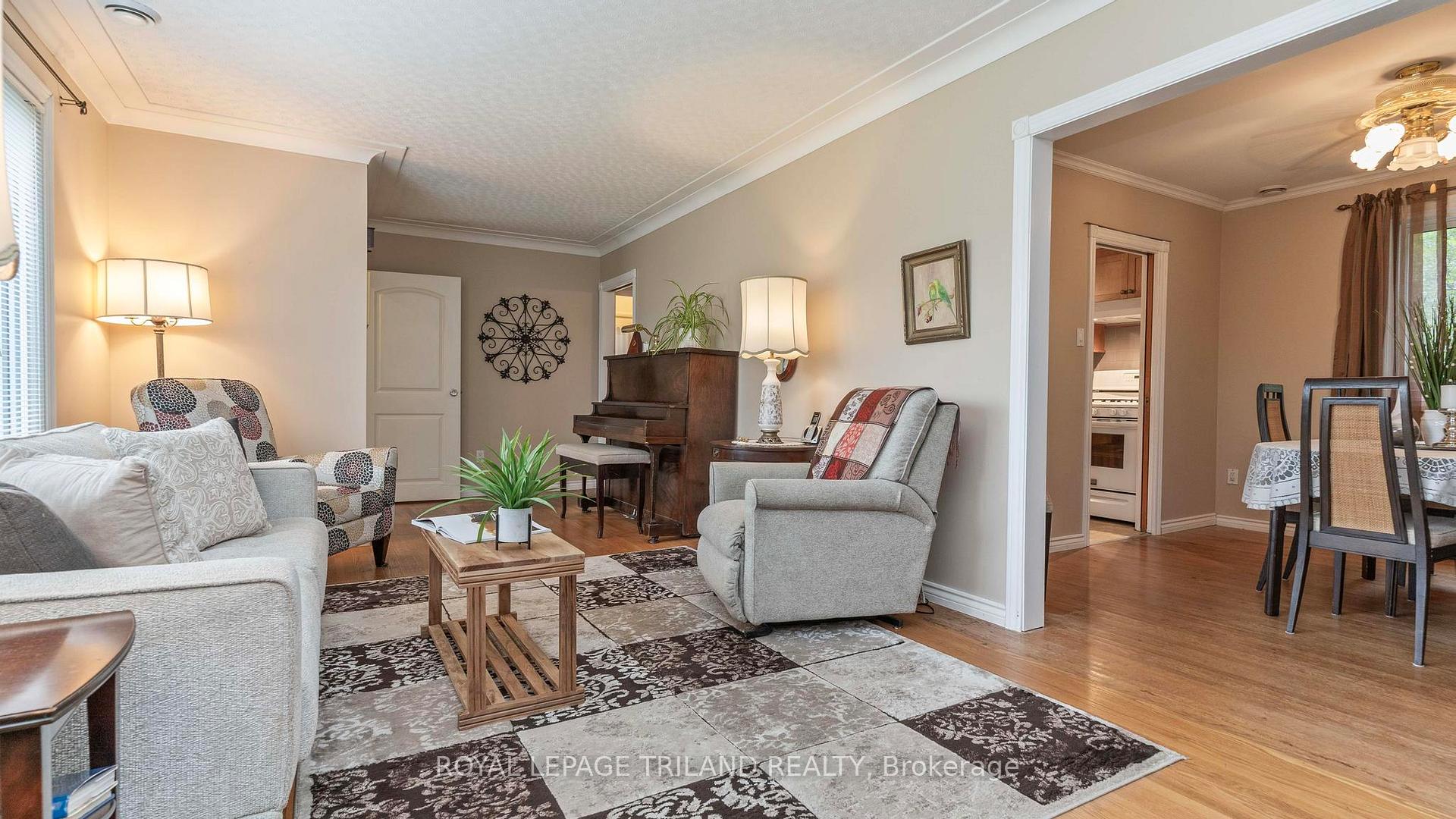 Photo 13 of 81 Queen Street, Thames Centre, Dorchester — HOMEH