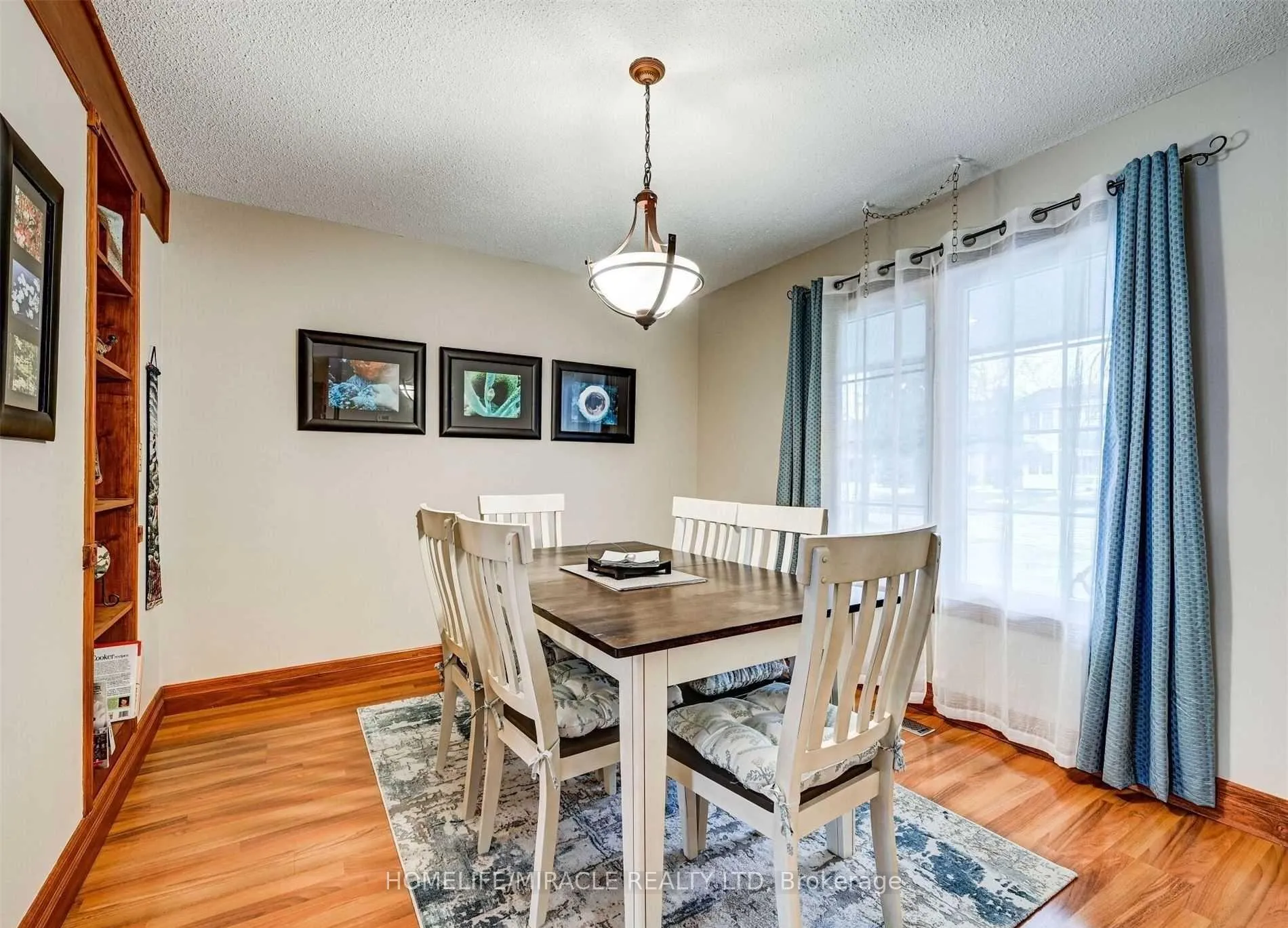 Photo 4 of 2 Cantrill Court, Brampton, Heart Lake West — HOMEH