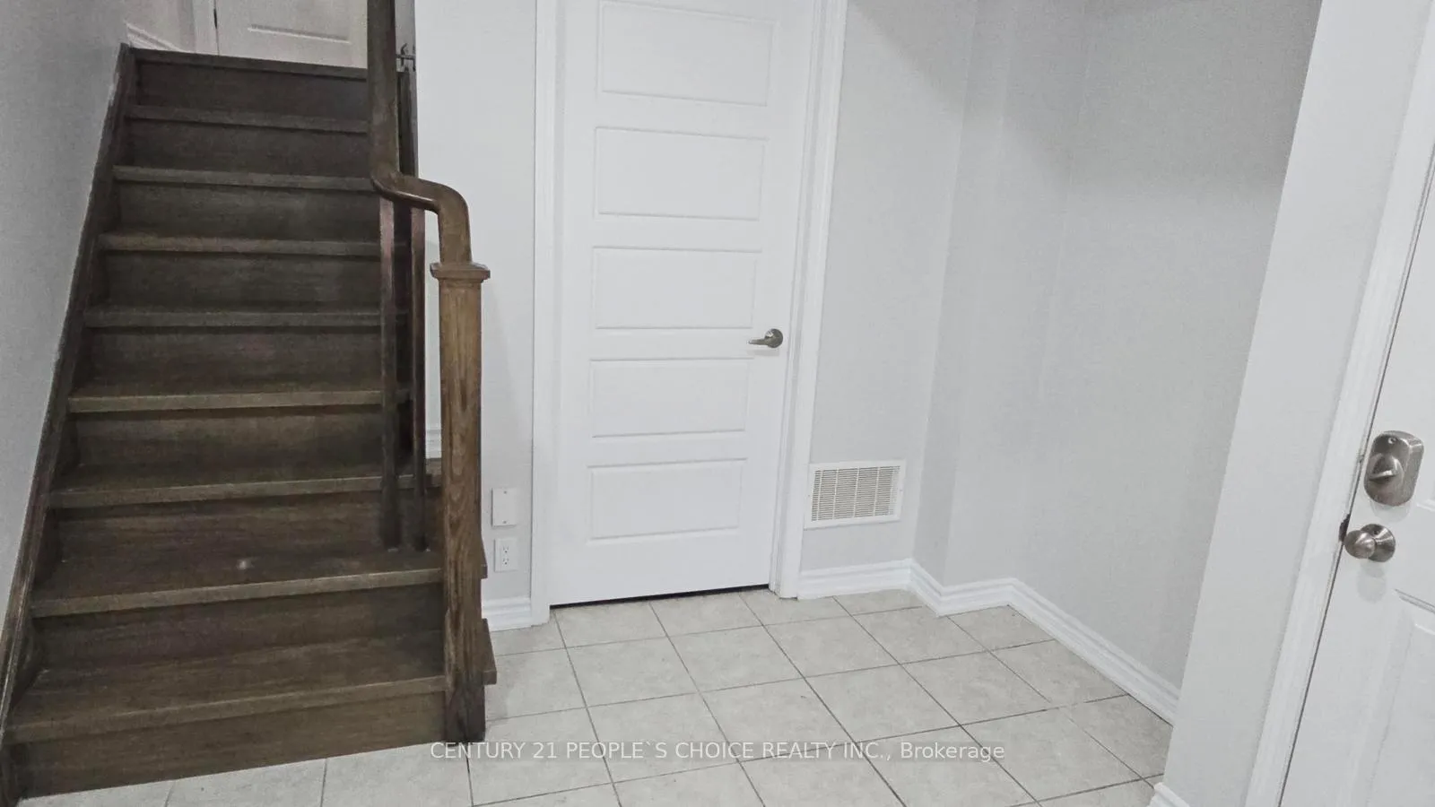 Photo 6 of 111 Glenvista Drive, Kitchener — HOMEH