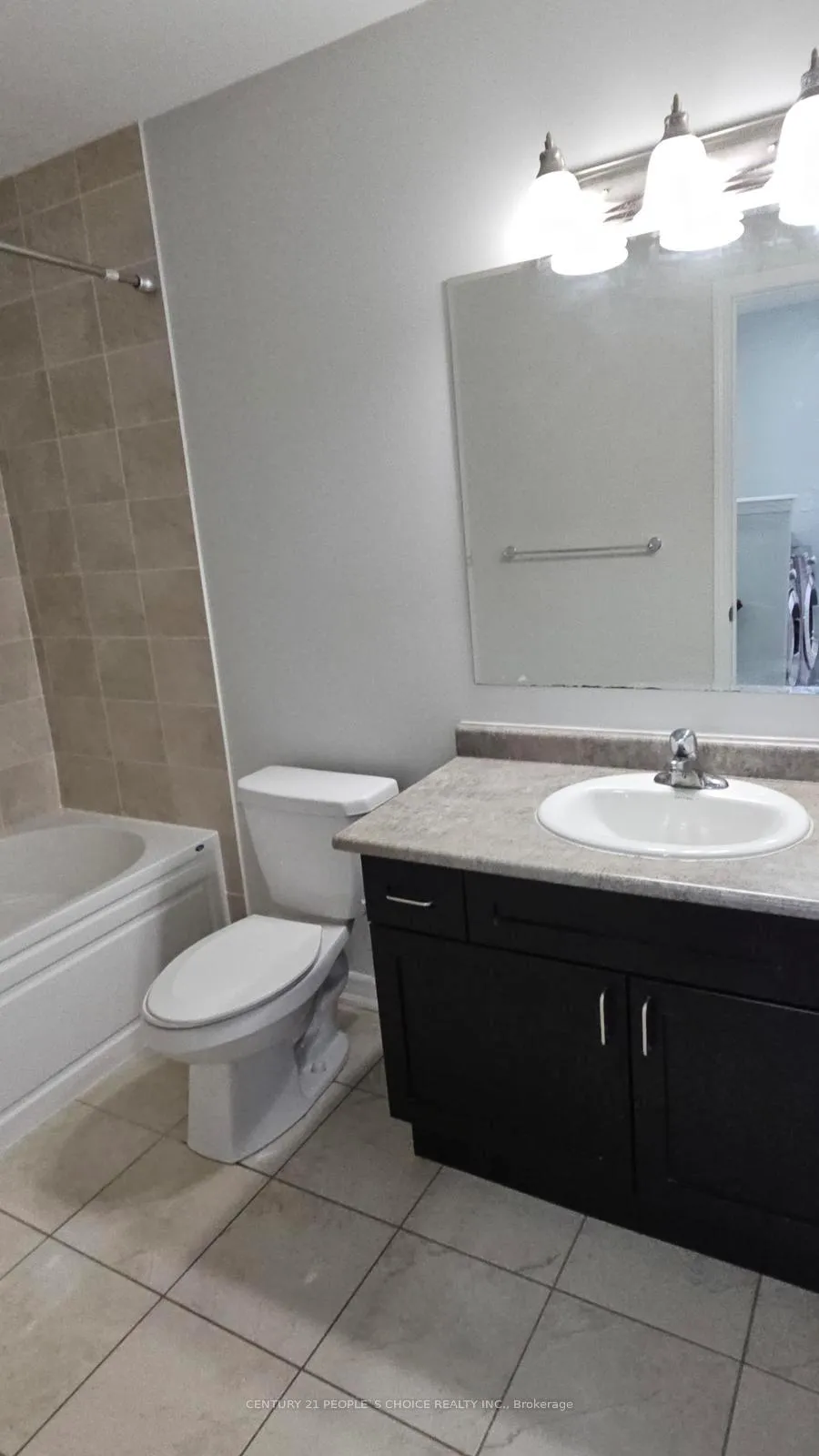 Photo 20 of 111 Glenvista Drive, Kitchener — HOMEH