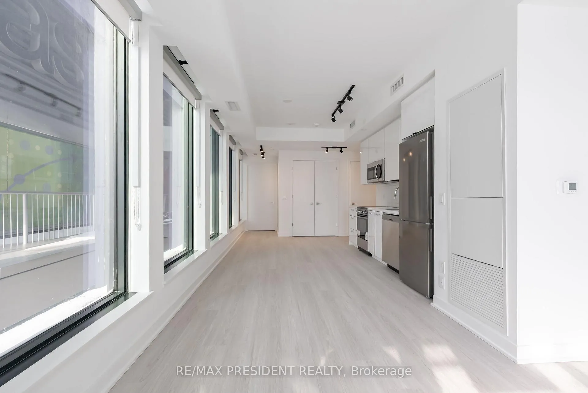 Photo 10 of Unit 904, 284 King Street E, Toronto, Moss Park — HOMEH