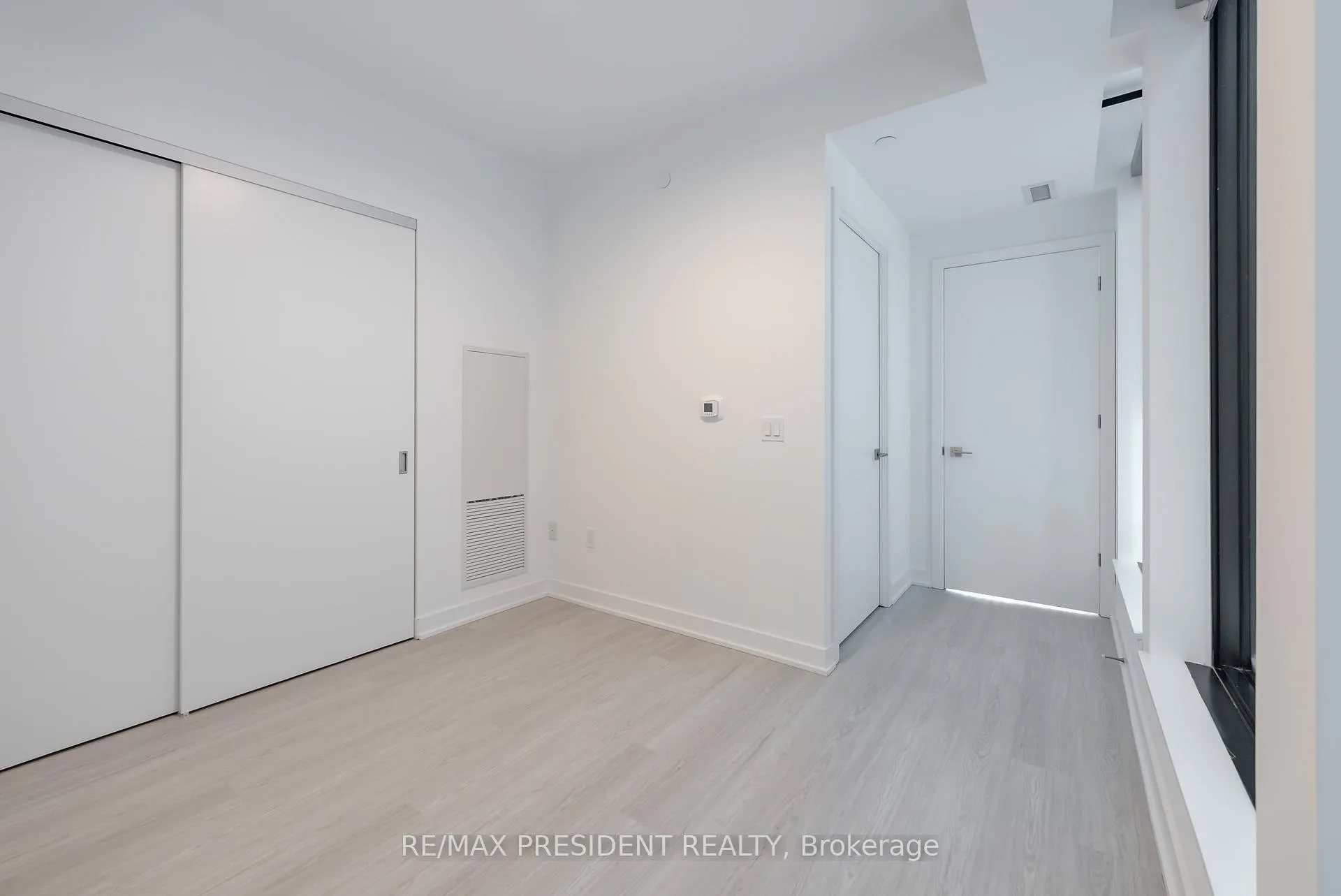 Photo 13 of Unit 904, 284 King Street E, Toronto, Moss Park — HOMEH