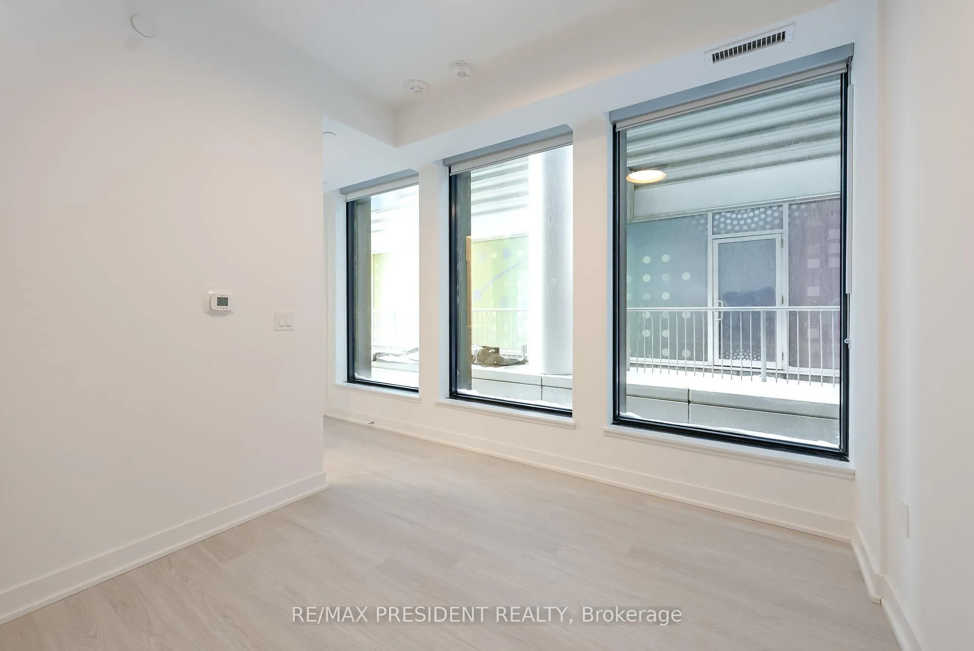 Photo 15 of Unit 904, 284 King Street E, Toronto, Moss Park — HOMEH