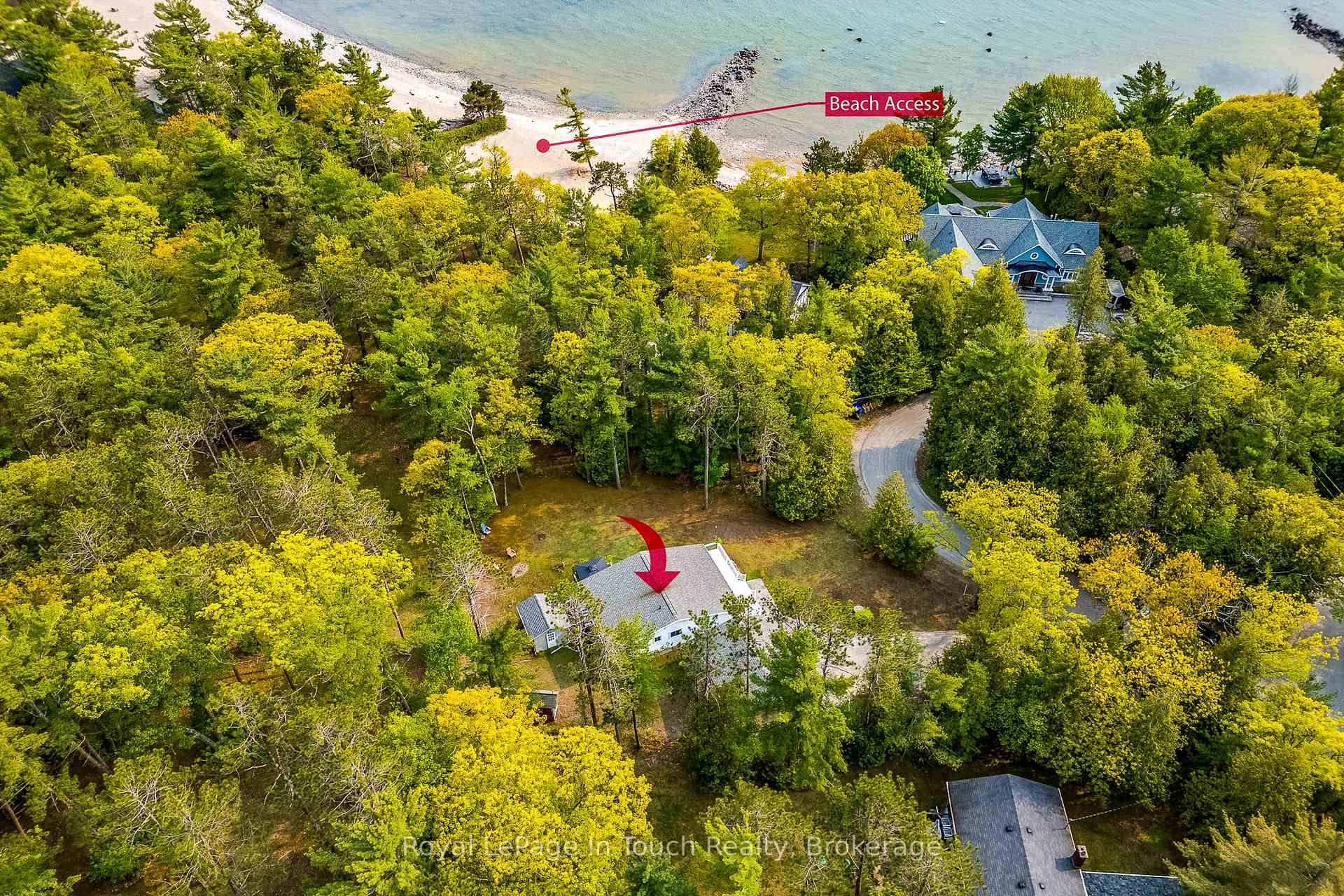 Photo 2 of 21 Moonlight Court, Tiny, Rural Tiny — HOMEH