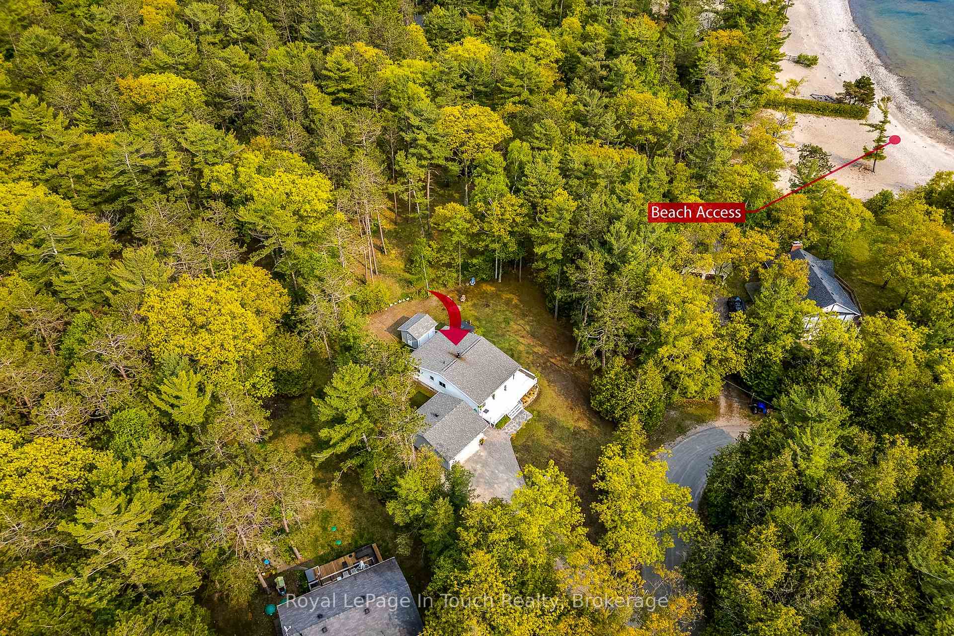 Photo 3 of 21 Moonlight Court, Tiny, Rural Tiny — HOMEH