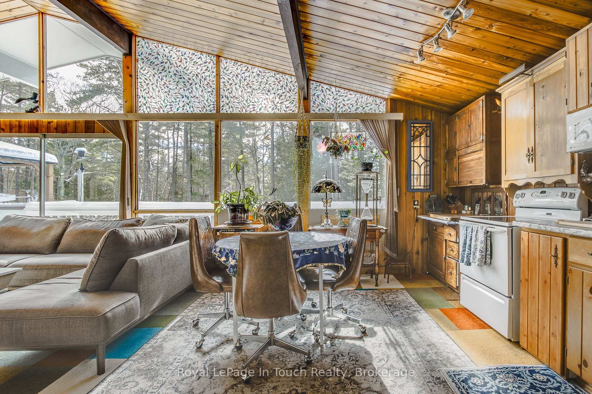 Photo 32 of 21 Moonlight Court, Tiny, Rural Tiny — HOMEH