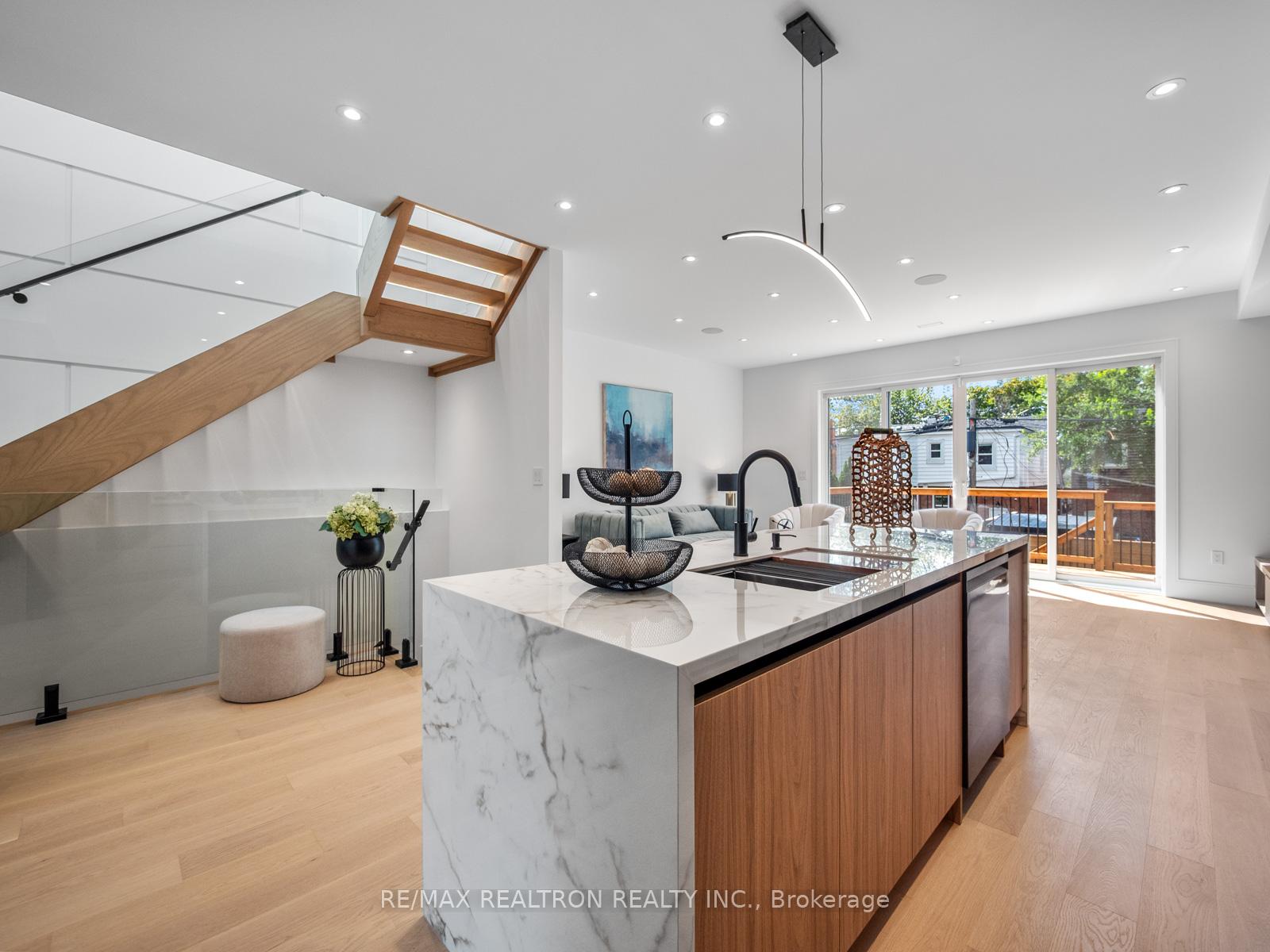 Photo 12 of 60 St Hubert Avenue, Toronto, East York — HOMEH