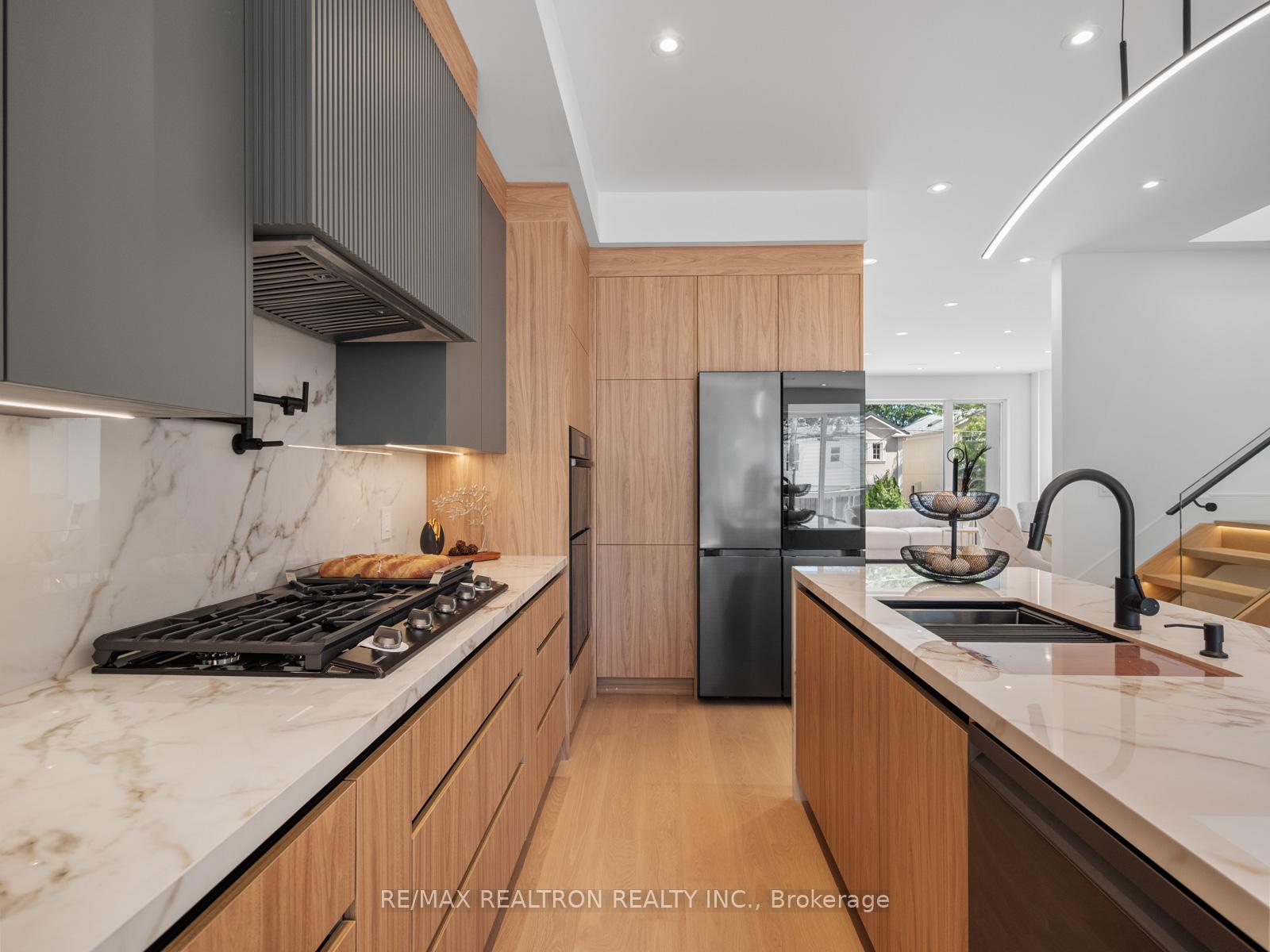Photo 13 of 60 St Hubert Avenue, Toronto, East York — HOMEH
