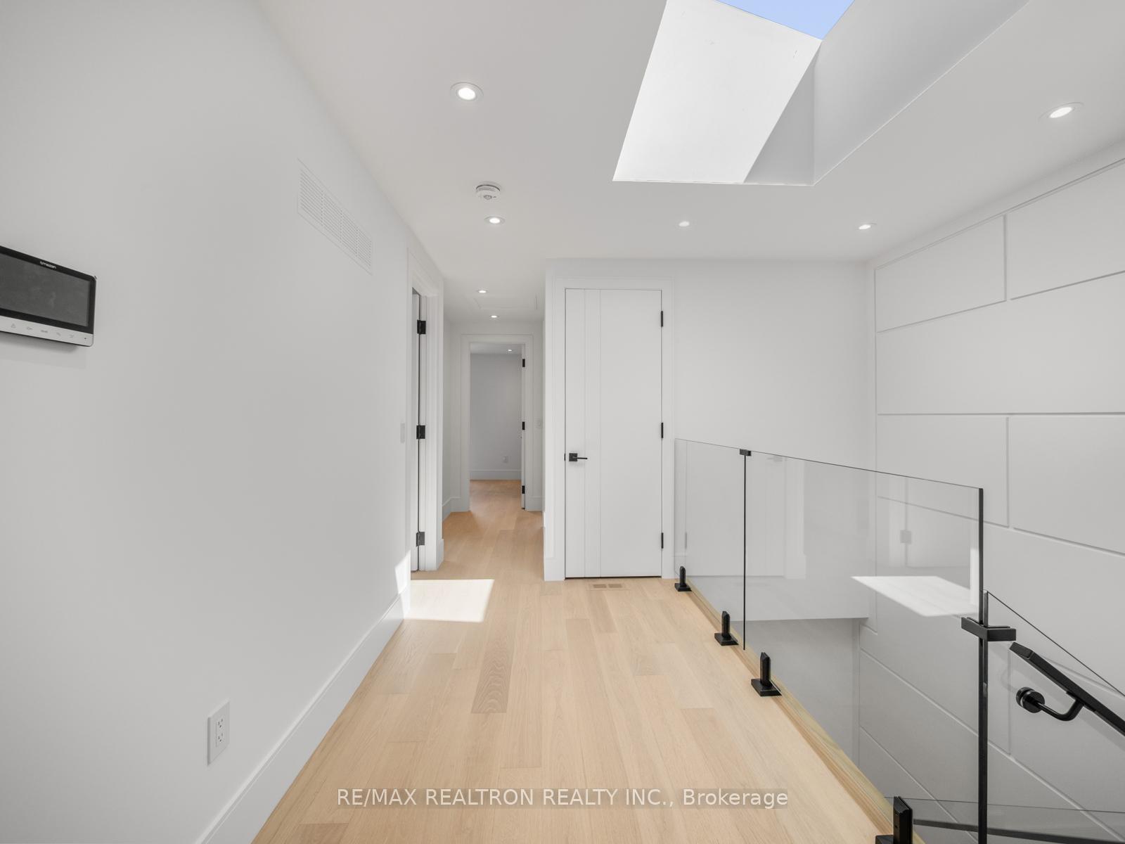 Photo 26 of 60 St Hubert Avenue, Toronto, East York — HOMEH