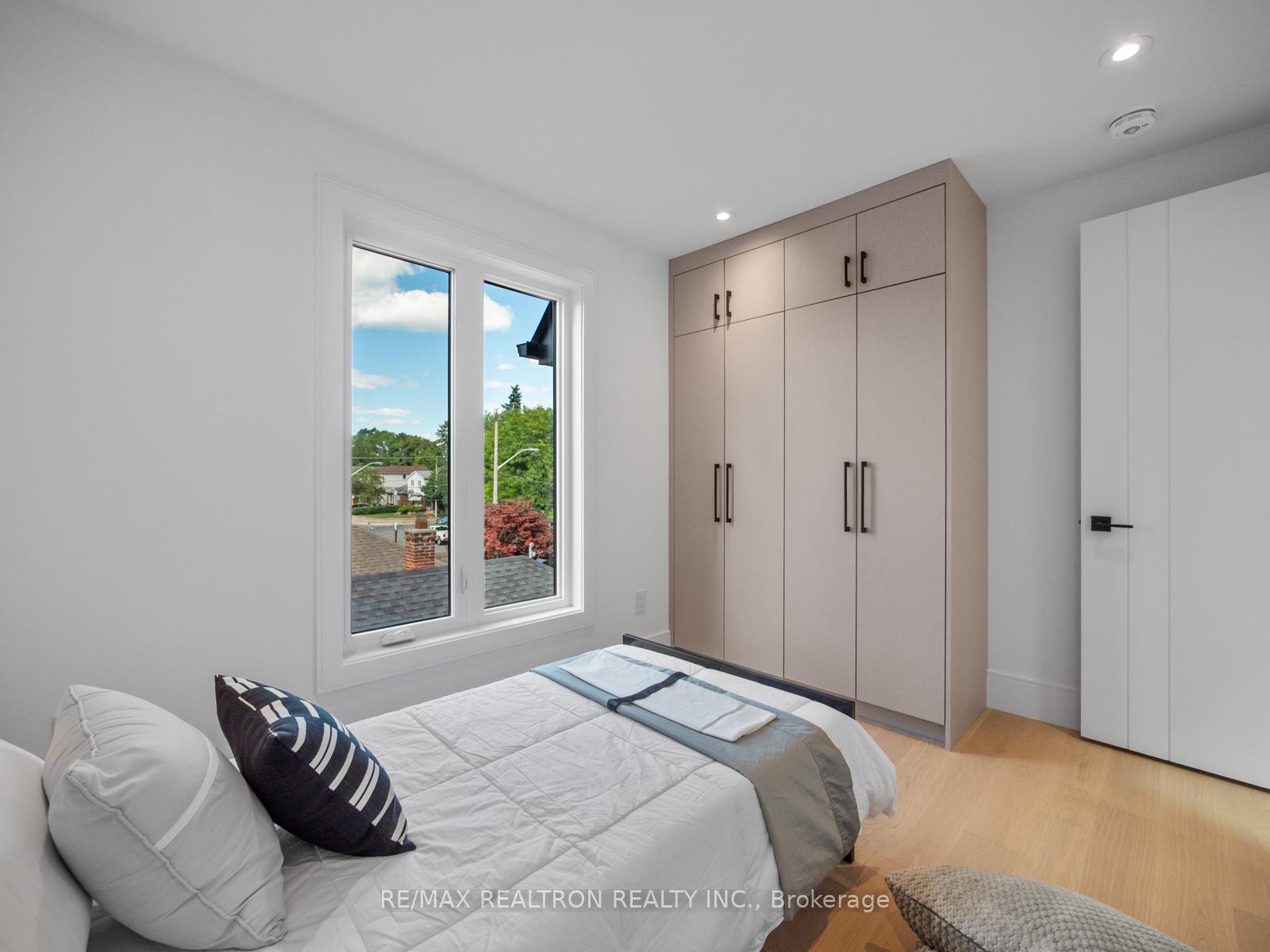 Photo 36 of 60 St Hubert Avenue, Toronto, East York — HOMEH