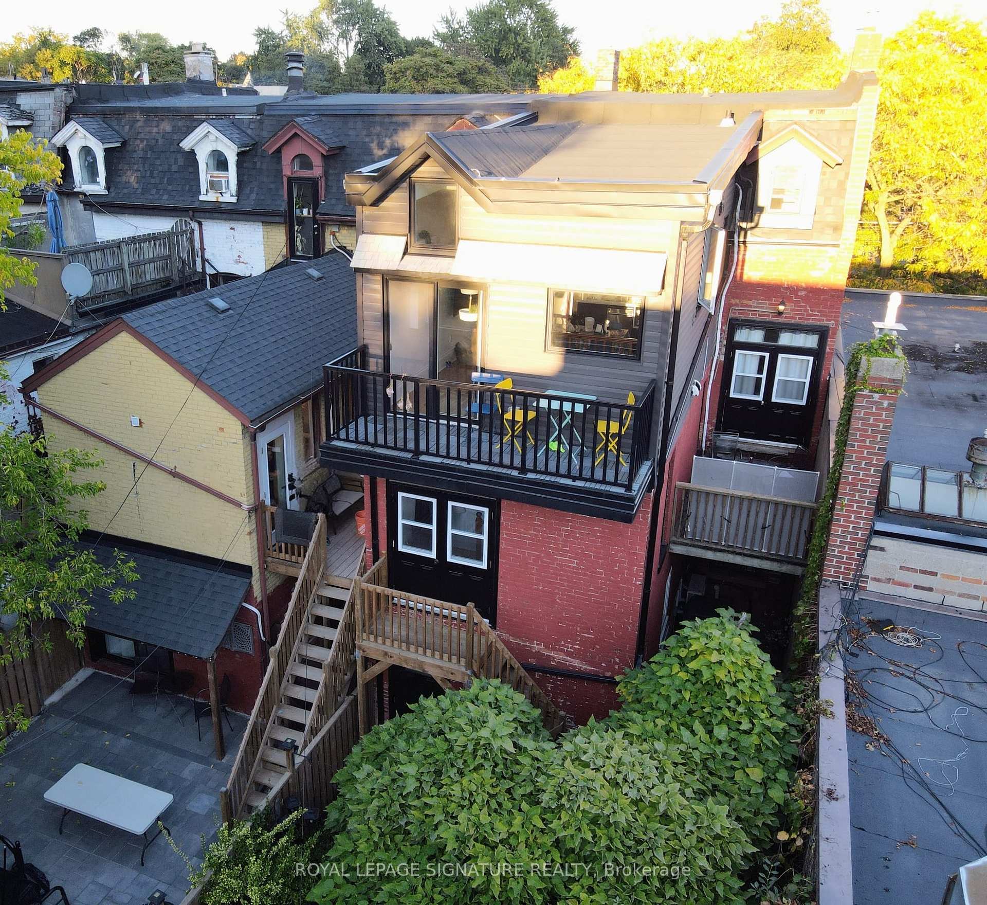 Photo 1 of Unit Unit 3, 562 Parliament Street, Toronto, Cabbagetown-South St. James Town — HOMEH