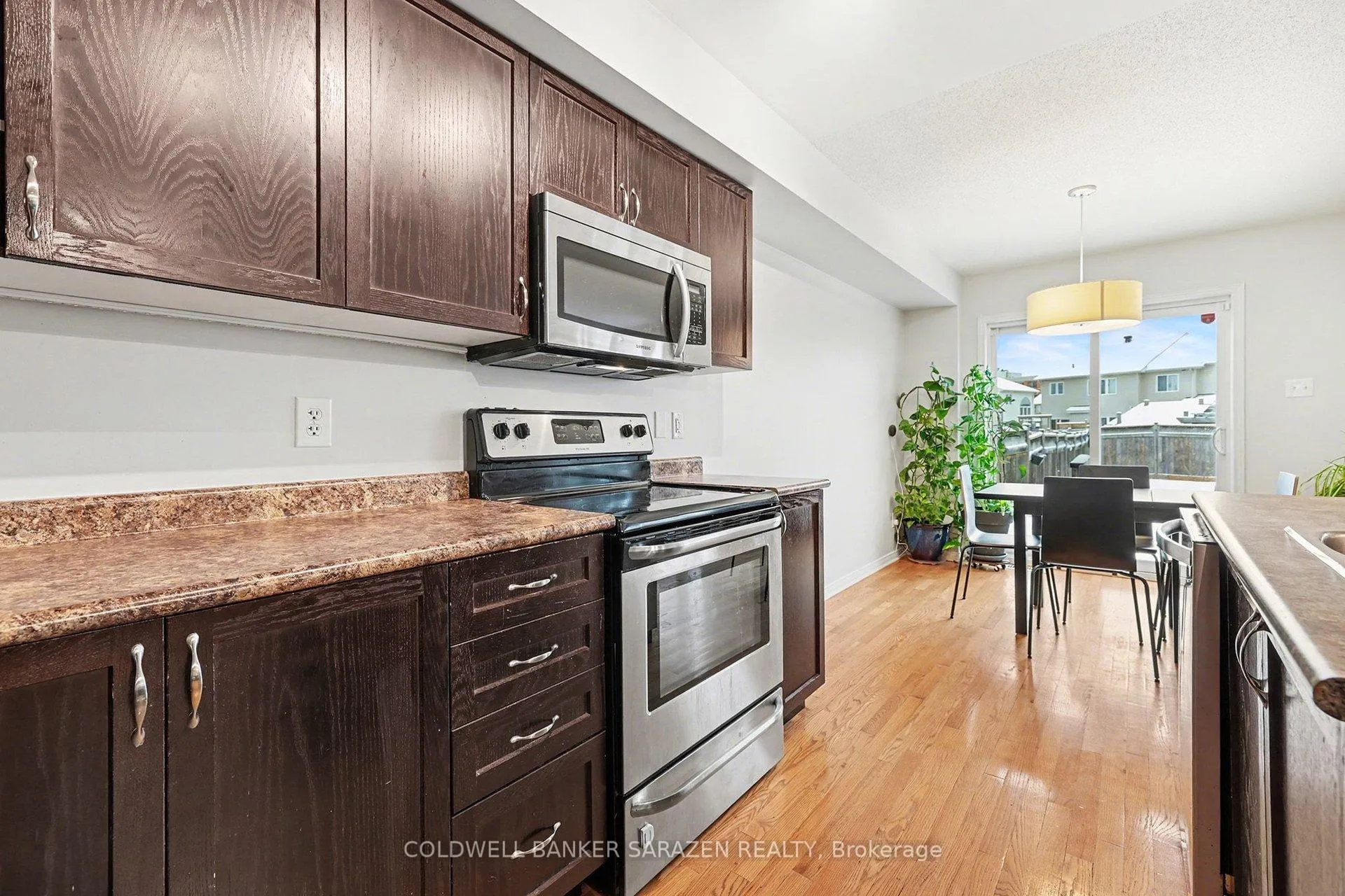 Photo 4 of 157 Lokoya Street, Ottawa, Kanata - Emerald Meadows/Trailwest — HOMEH