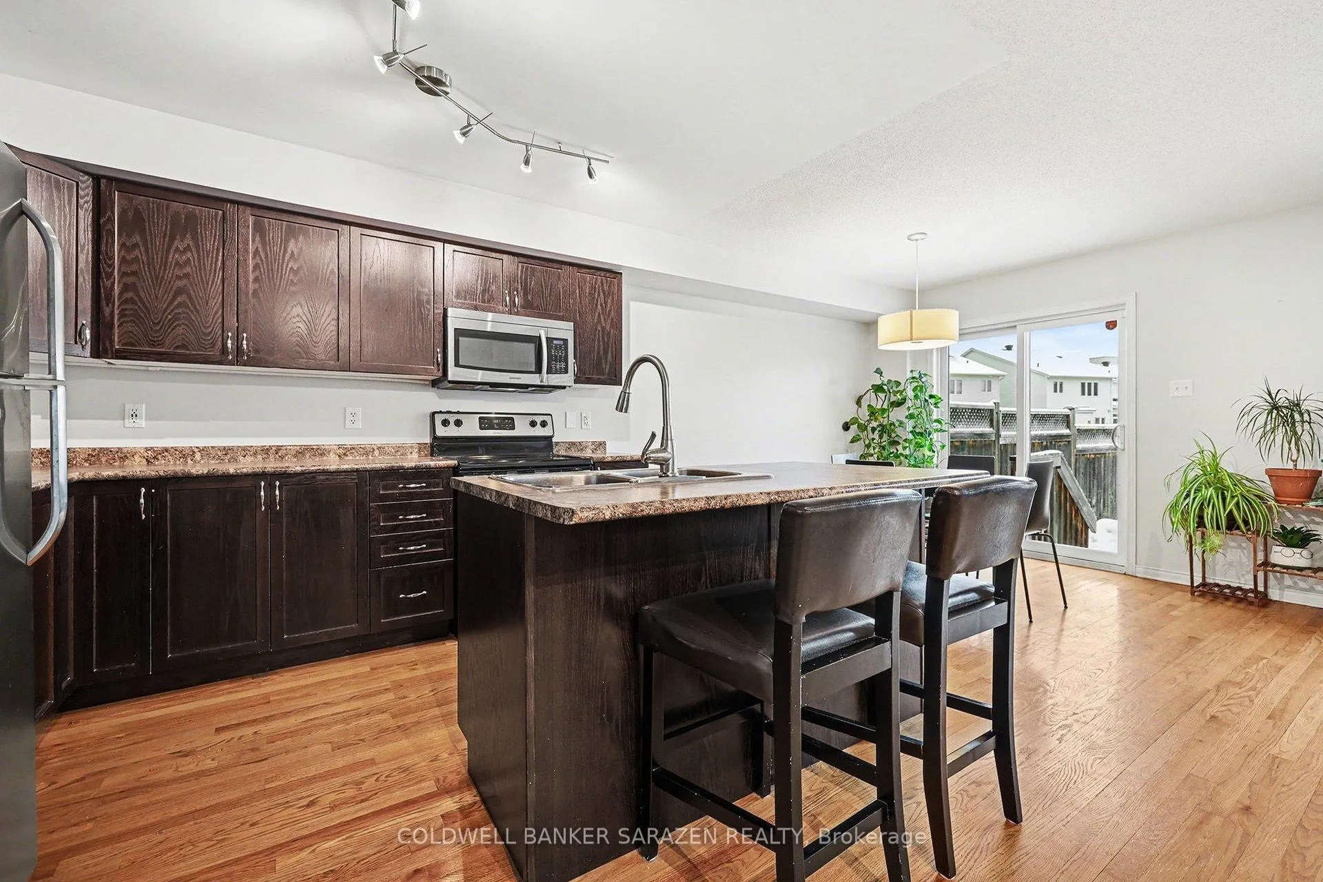 Photo 5 of 157 Lokoya Street, Ottawa, Kanata - Emerald Meadows/Trailwest — HOMEH