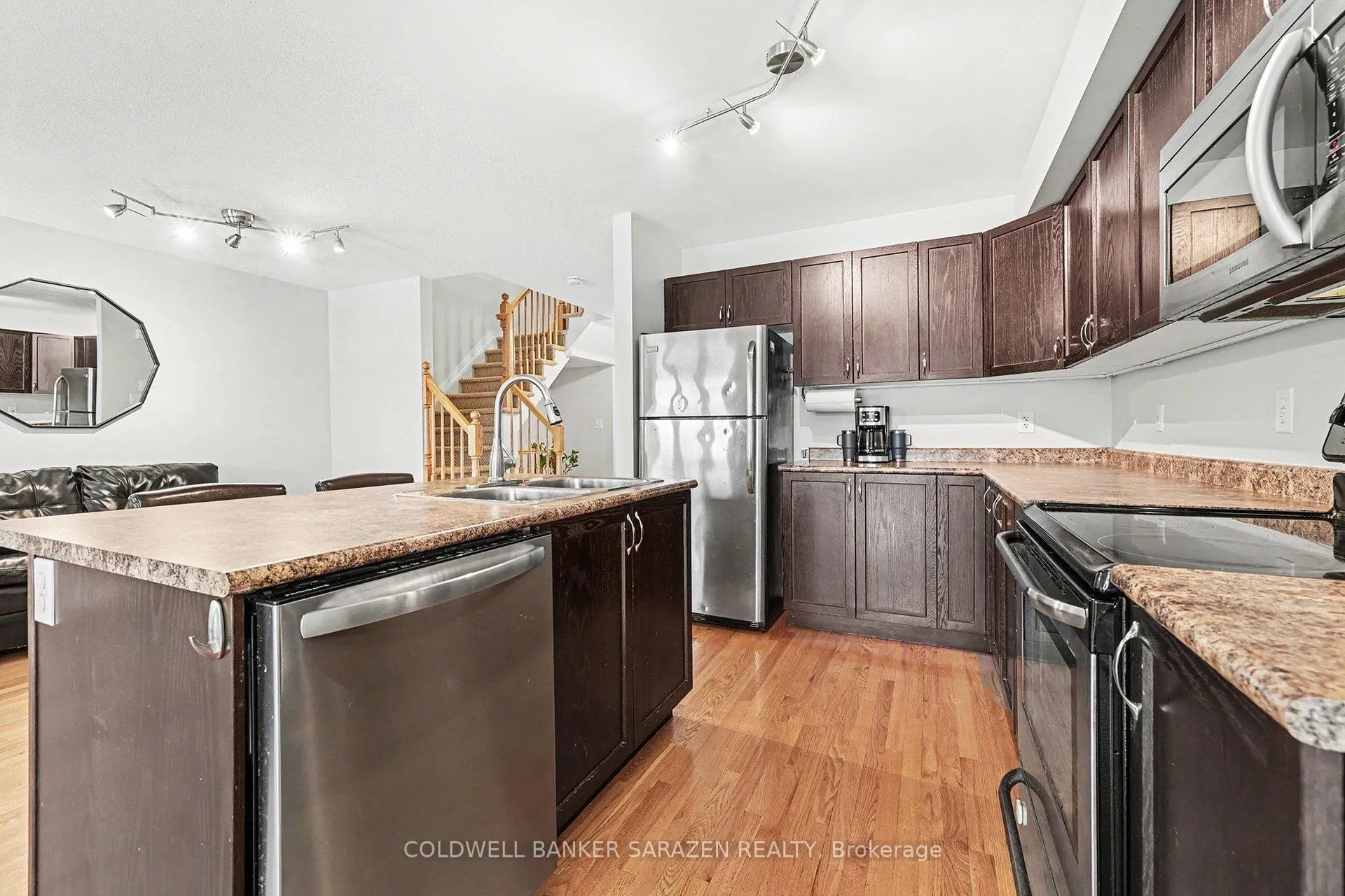 Photo 6 of 157 Lokoya Street, Ottawa, Kanata - Emerald Meadows/Trailwest — HOMEH