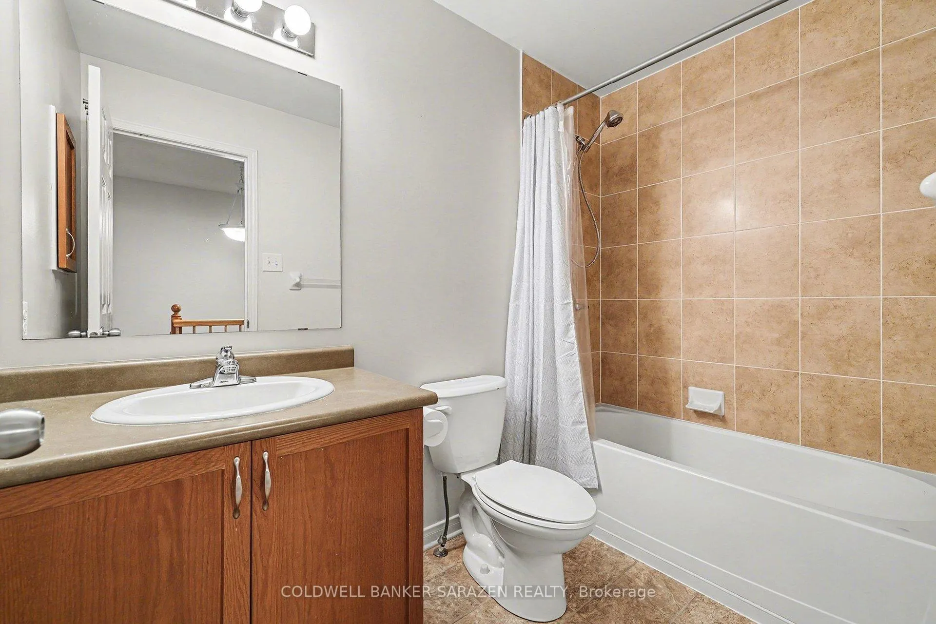 Photo 9 of 157 Lokoya Street, Ottawa, Kanata - Emerald Meadows/Trailwest — HOMEH