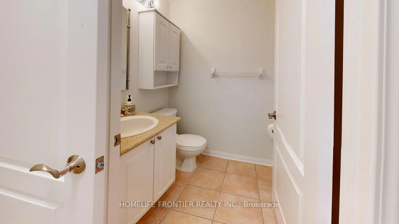 Photo 7 of Unit #314, 2502 Rutherford Road, Vaughan, Maple — HOMEH