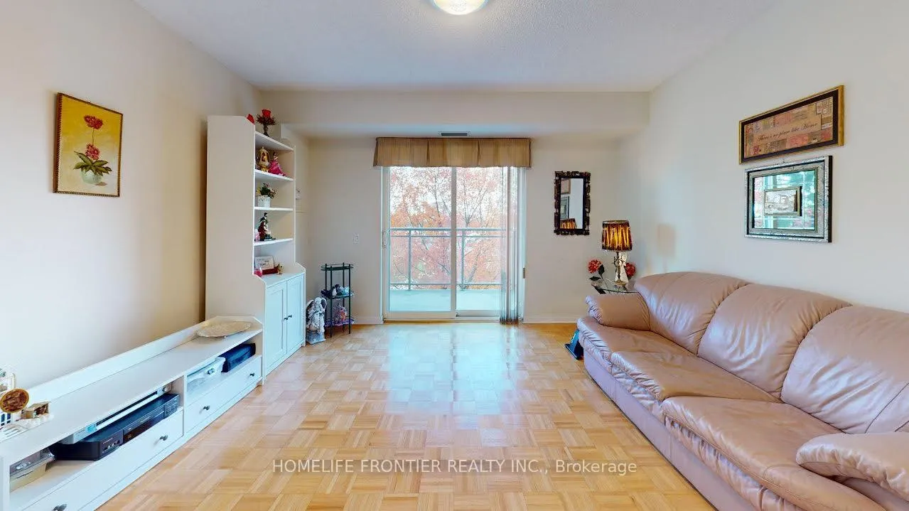 Photo 8 of Unit #314, 2502 Rutherford Road, Vaughan, Maple — HOMEH
