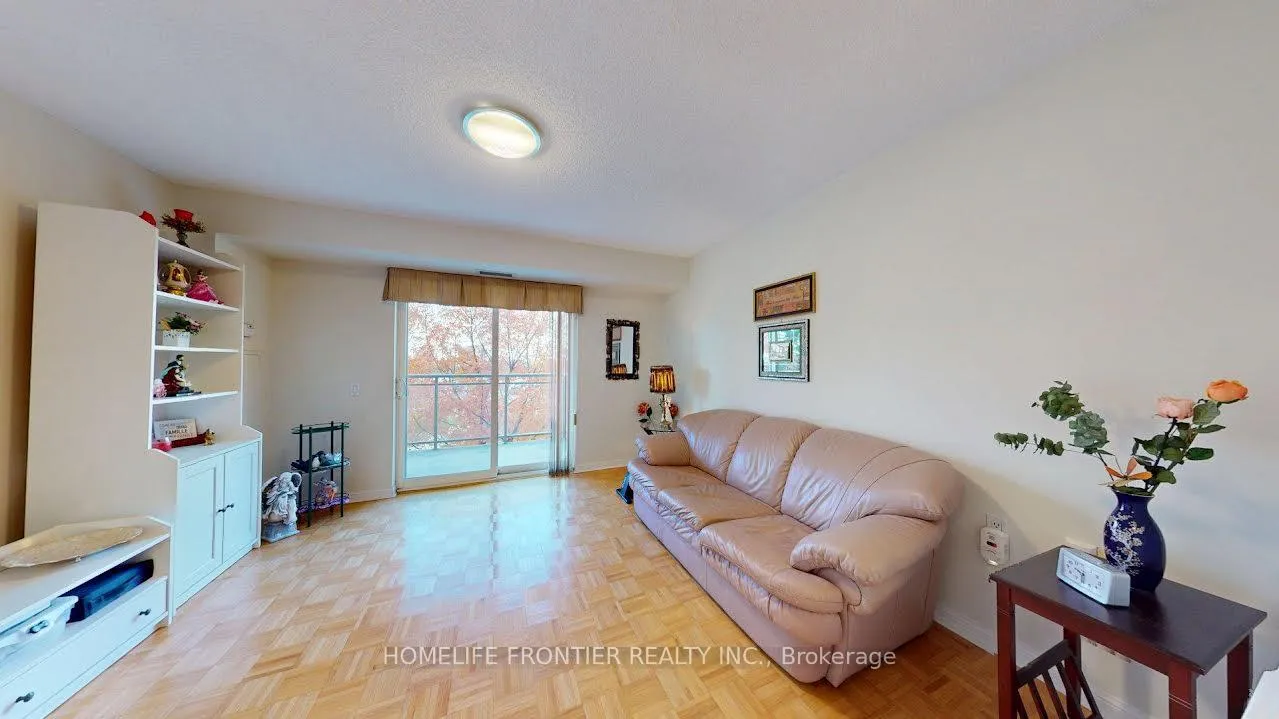 Photo 10 of Unit #314, 2502 Rutherford Road, Vaughan, Maple — HOMEH