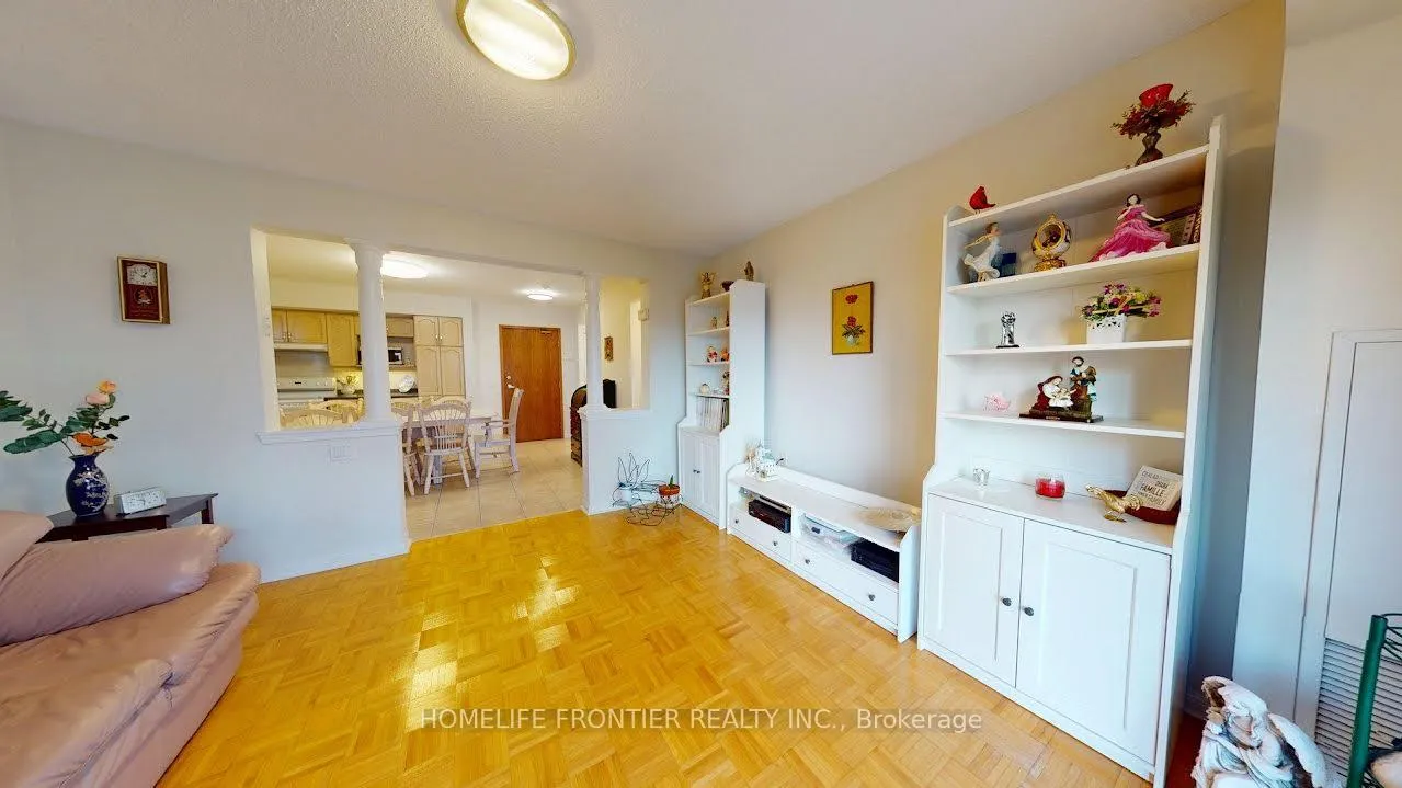 Photo 11 of Unit #314, 2502 Rutherford Road, Vaughan, Maple — HOMEH