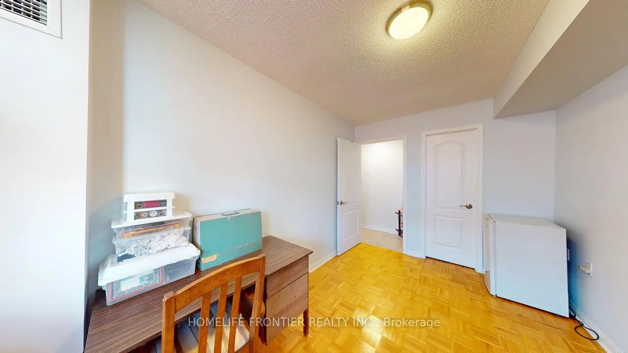 Photo 13 of Unit #314, 2502 Rutherford Road, Vaughan, Maple — HOMEH