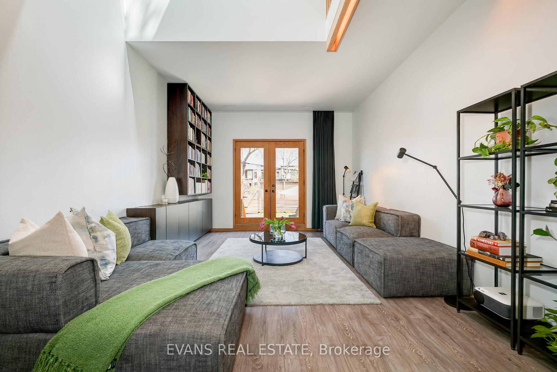 Photo 4 of 83 Morse Street, Toronto, South Riverdale — HOMEH