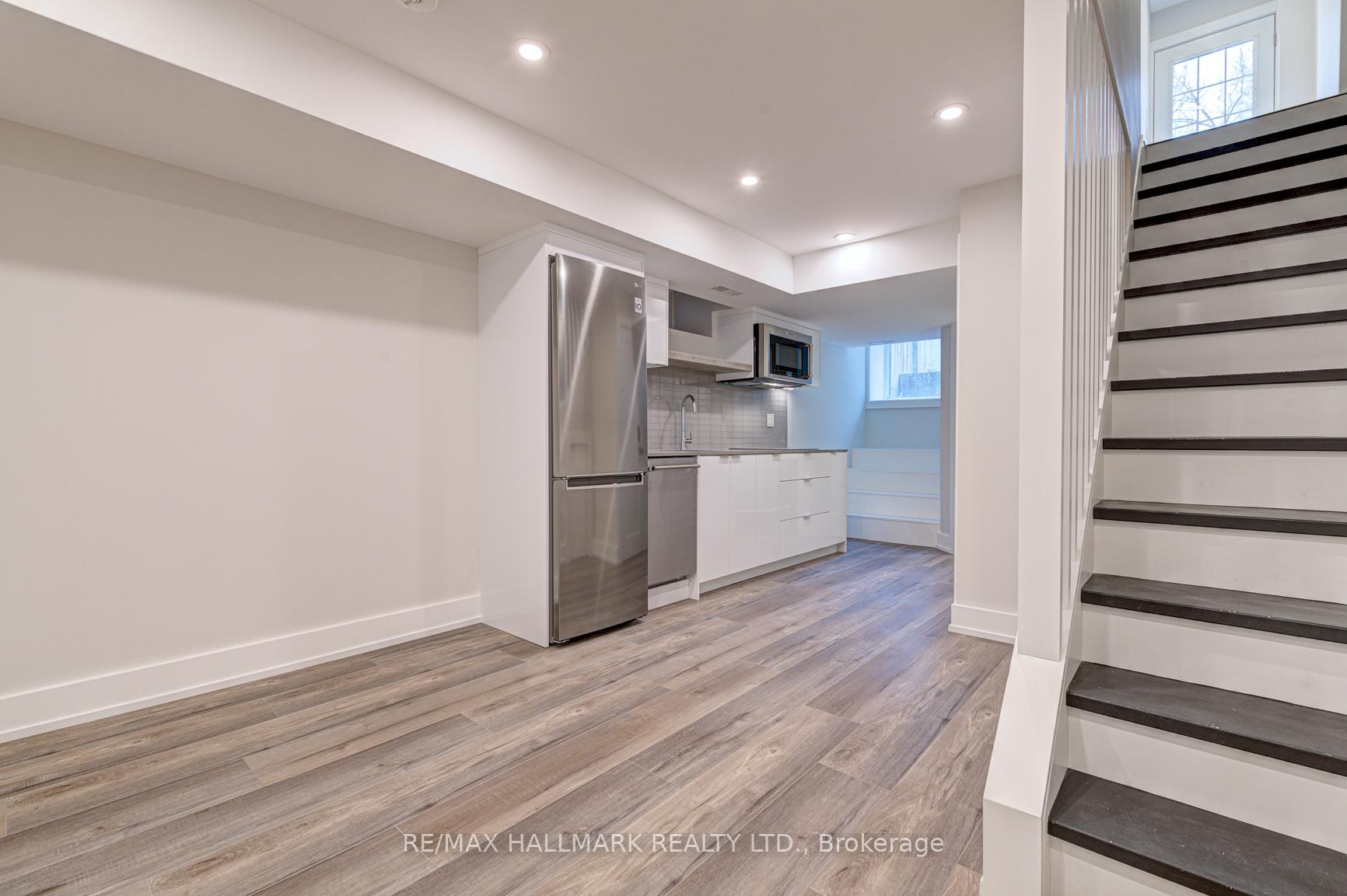 Photo 7 of Unit B, 924 Broadview Avenue, Toronto, Playter Estates-Danforth — HOMEH