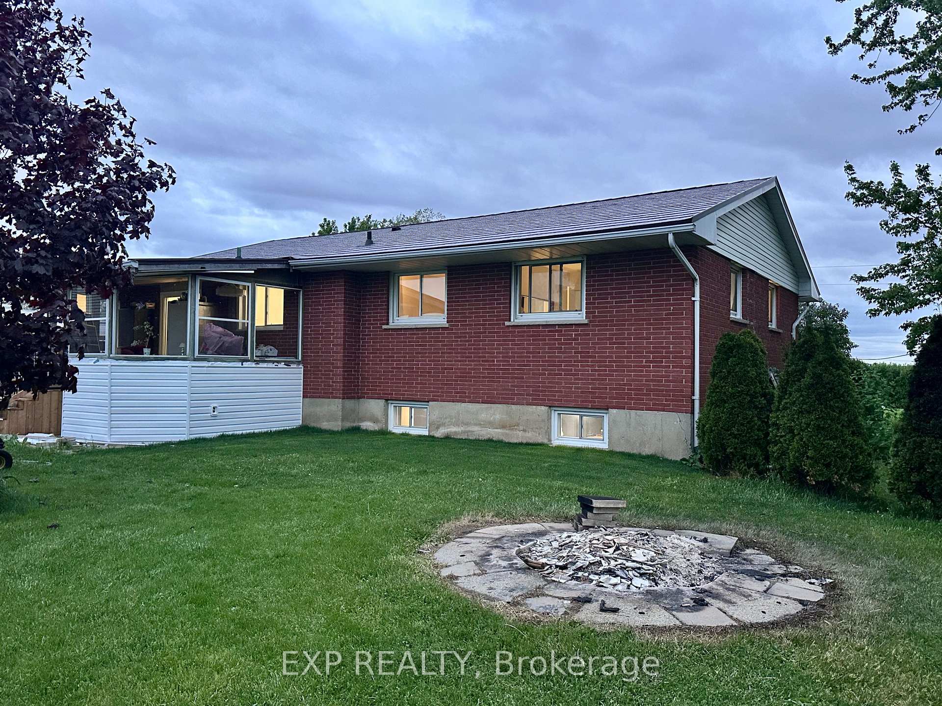 Photo 9 of 9235 Hickory Drive, Strathroy-Caradoc, Rural Strathroy-Caradoc — HOMEH