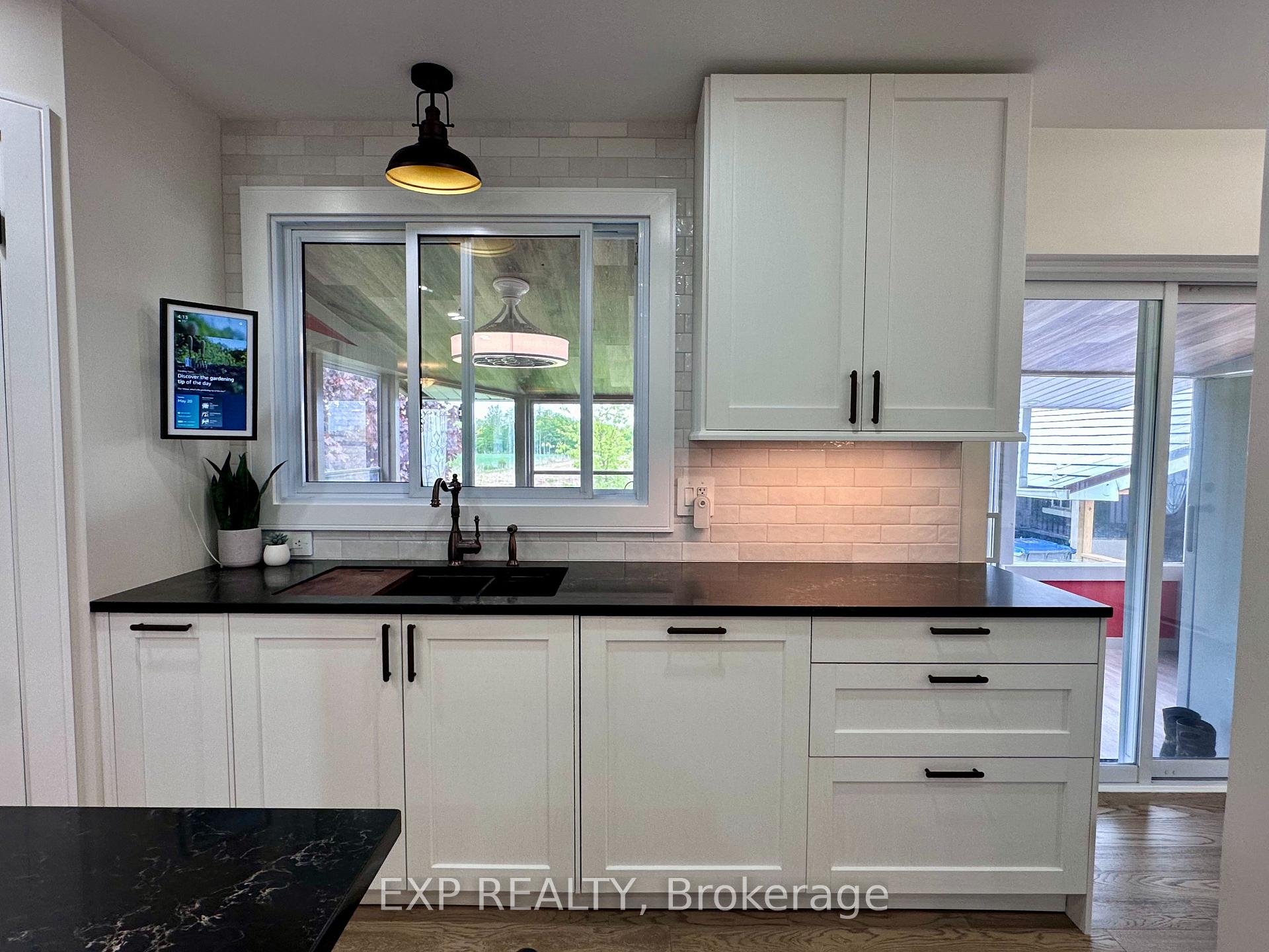 Photo 19 of 9235 Hickory Drive, Strathroy-Caradoc, Rural Strathroy-Caradoc — HOMEH