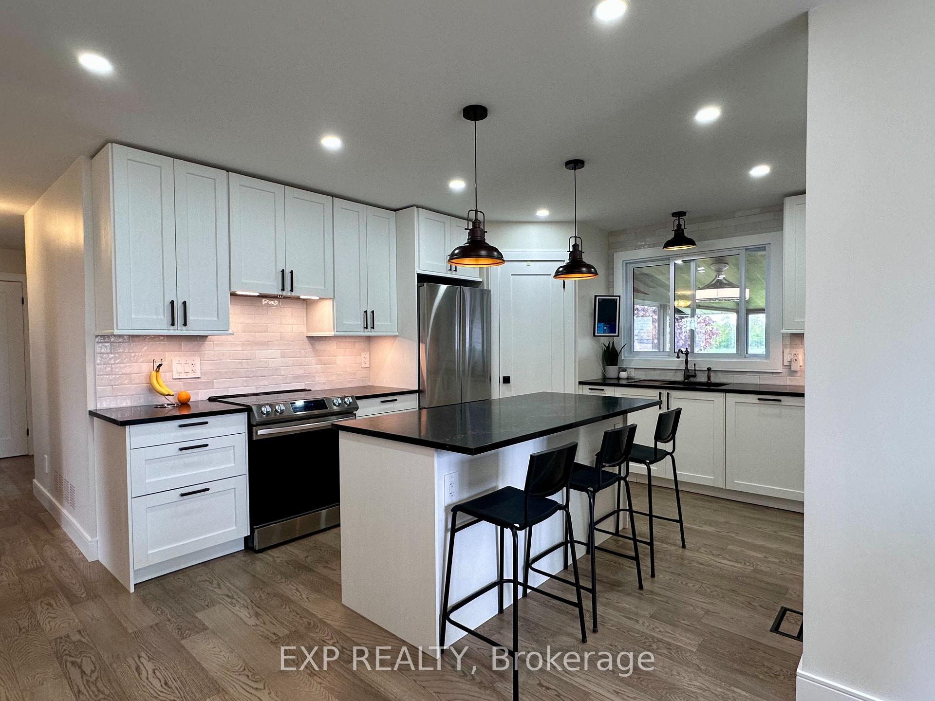 Photo 20 of 9235 Hickory Drive, Strathroy-Caradoc, Rural Strathroy-Caradoc — HOMEH