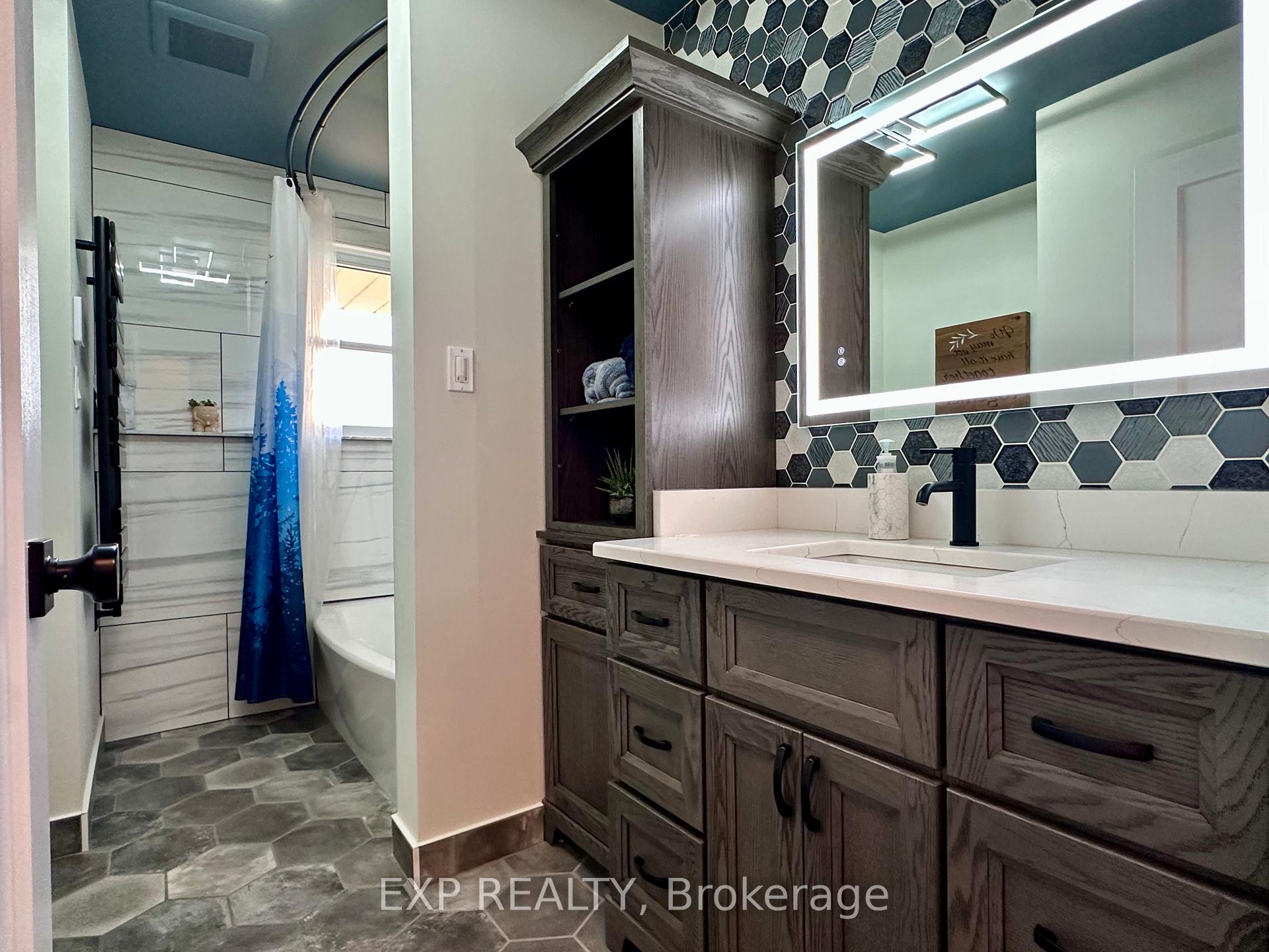 Photo 24 of 9235 Hickory Drive, Strathroy-Caradoc, Rural Strathroy-Caradoc — HOMEH