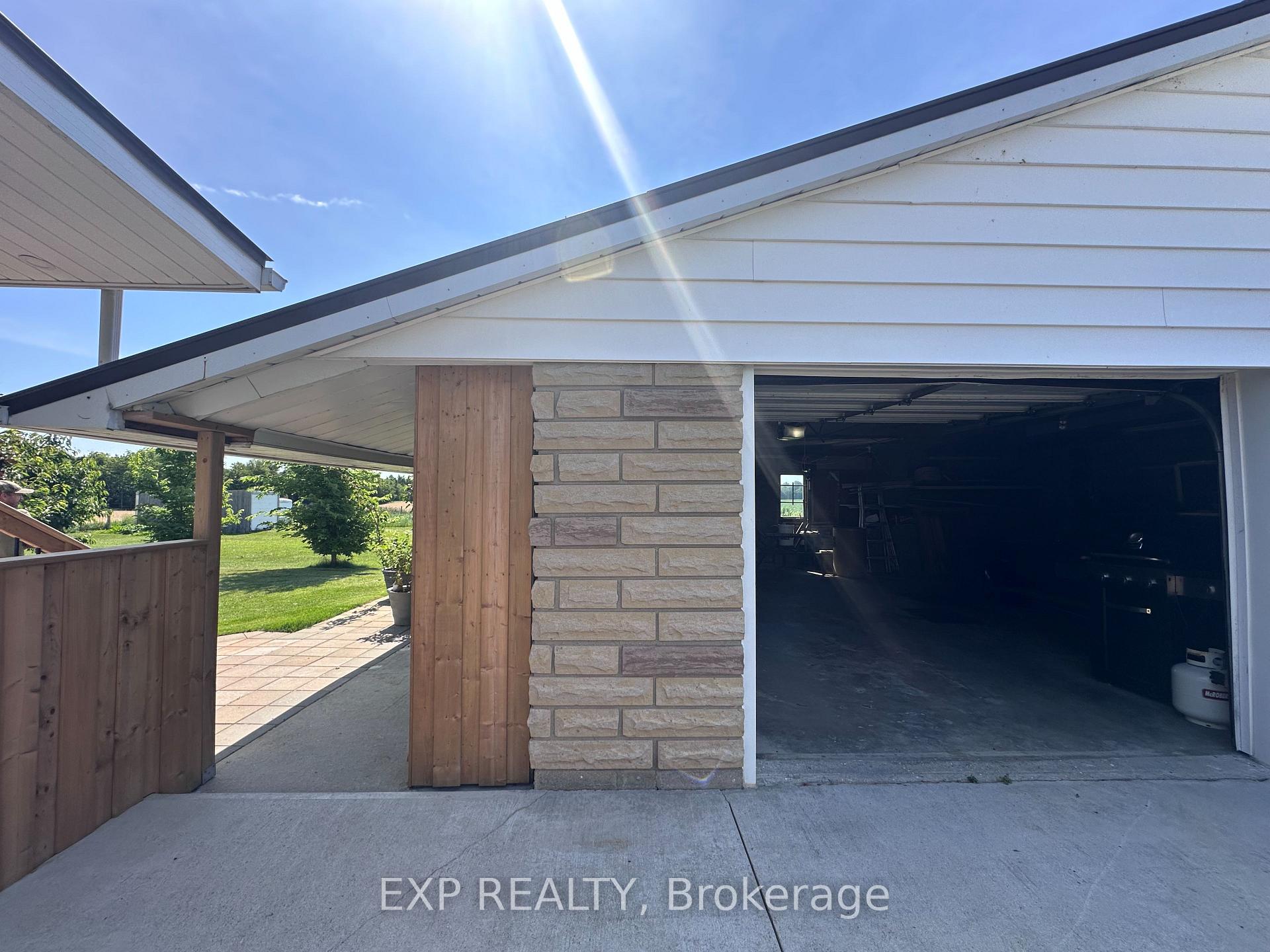 Photo 42 of 9235 Hickory Drive, Strathroy-Caradoc, Rural Strathroy-Caradoc — HOMEH