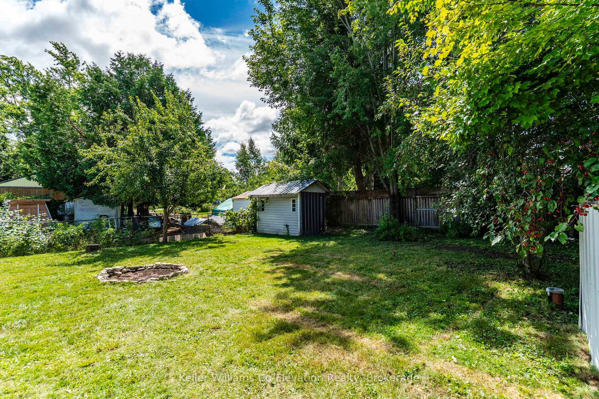Photo 17 of 408 Barnes Avenue, Tay, Port McNicoll — HOMEH