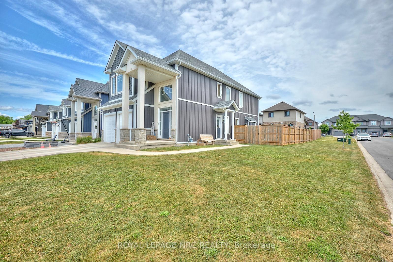 Photo 3 of 14 Lamb Crescent, Thorold, Hurricane/Merrittville — HOMEH