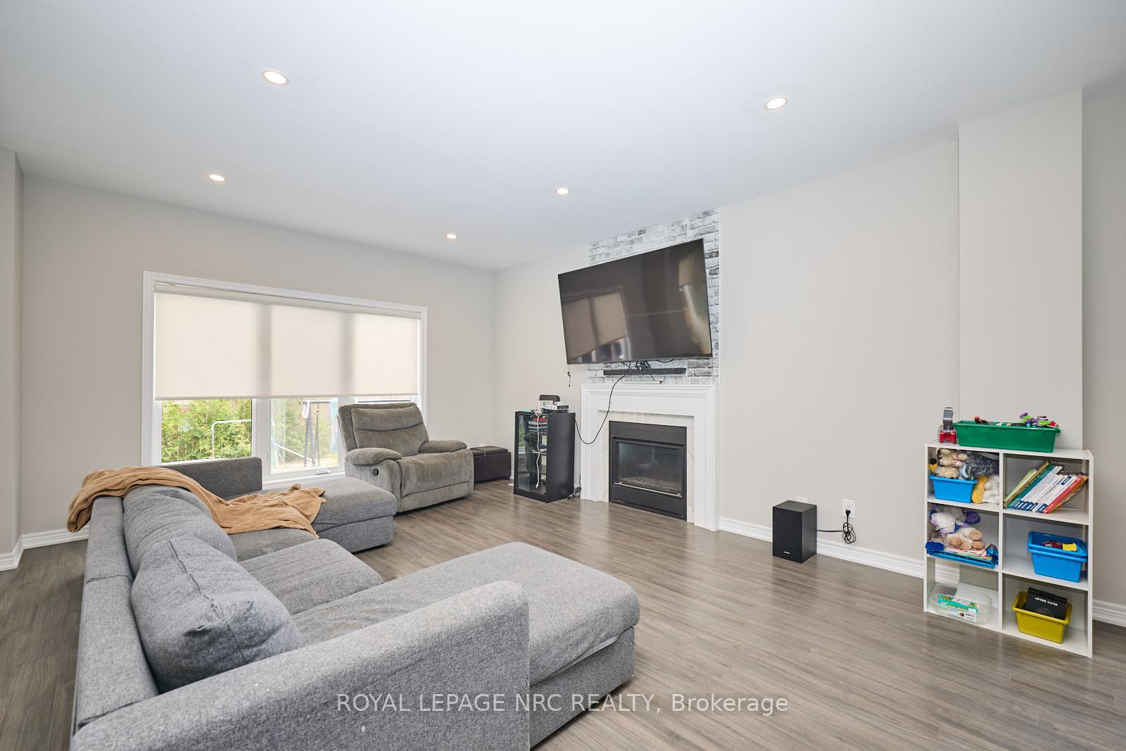 Photo 9 of 14 Lamb Crescent, Thorold, Hurricane/Merrittville — HOMEH