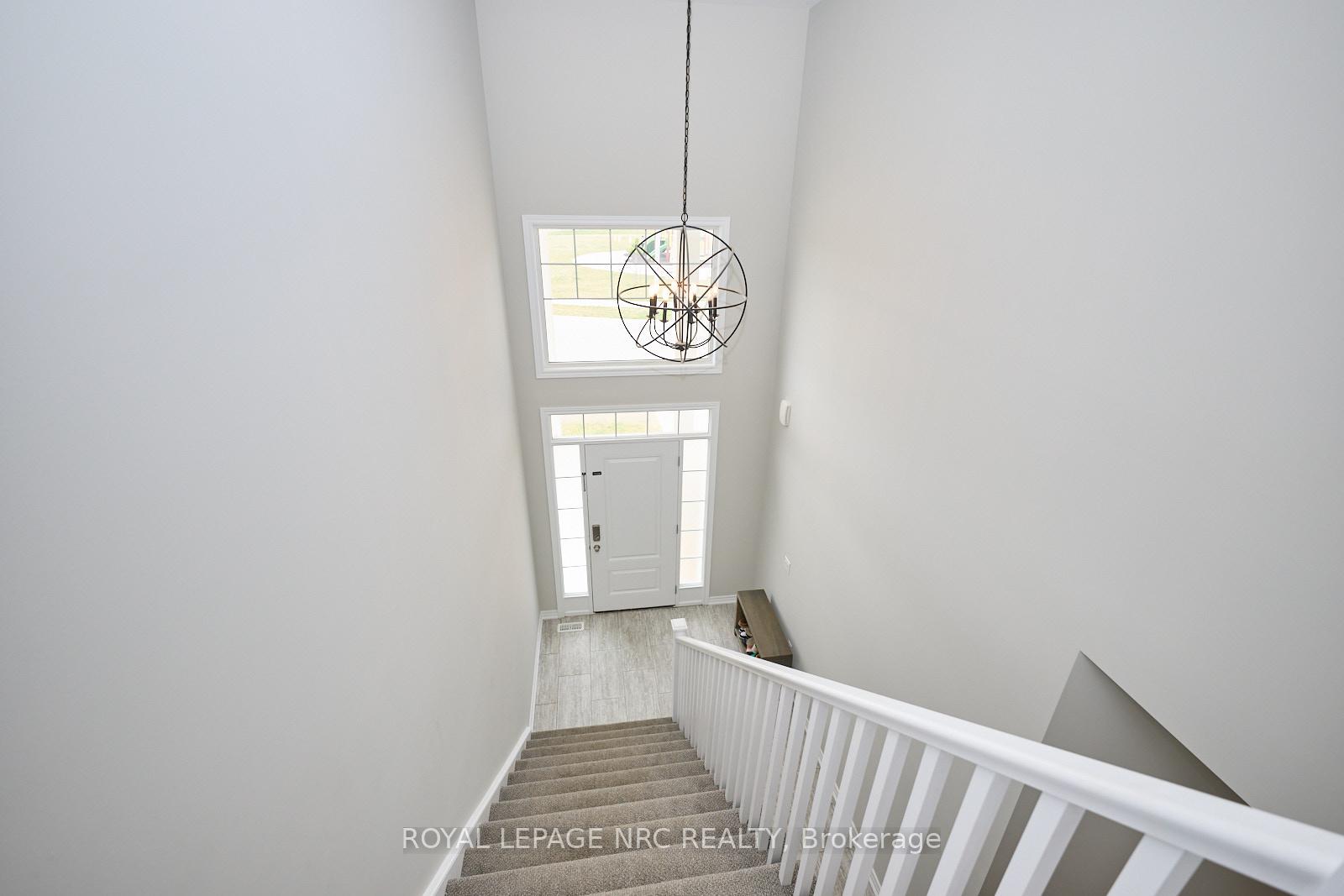 Photo 16 of 14 Lamb Crescent, Thorold, Hurricane/Merrittville — HOMEH