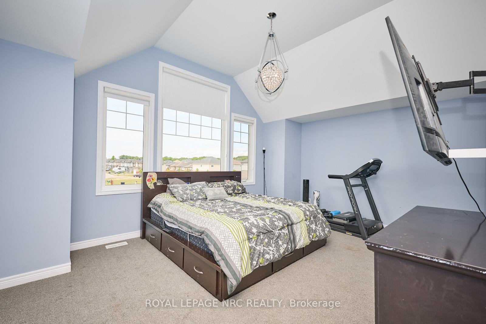 Photo 24 of 14 Lamb Crescent, Thorold, Hurricane/Merrittville — HOMEH