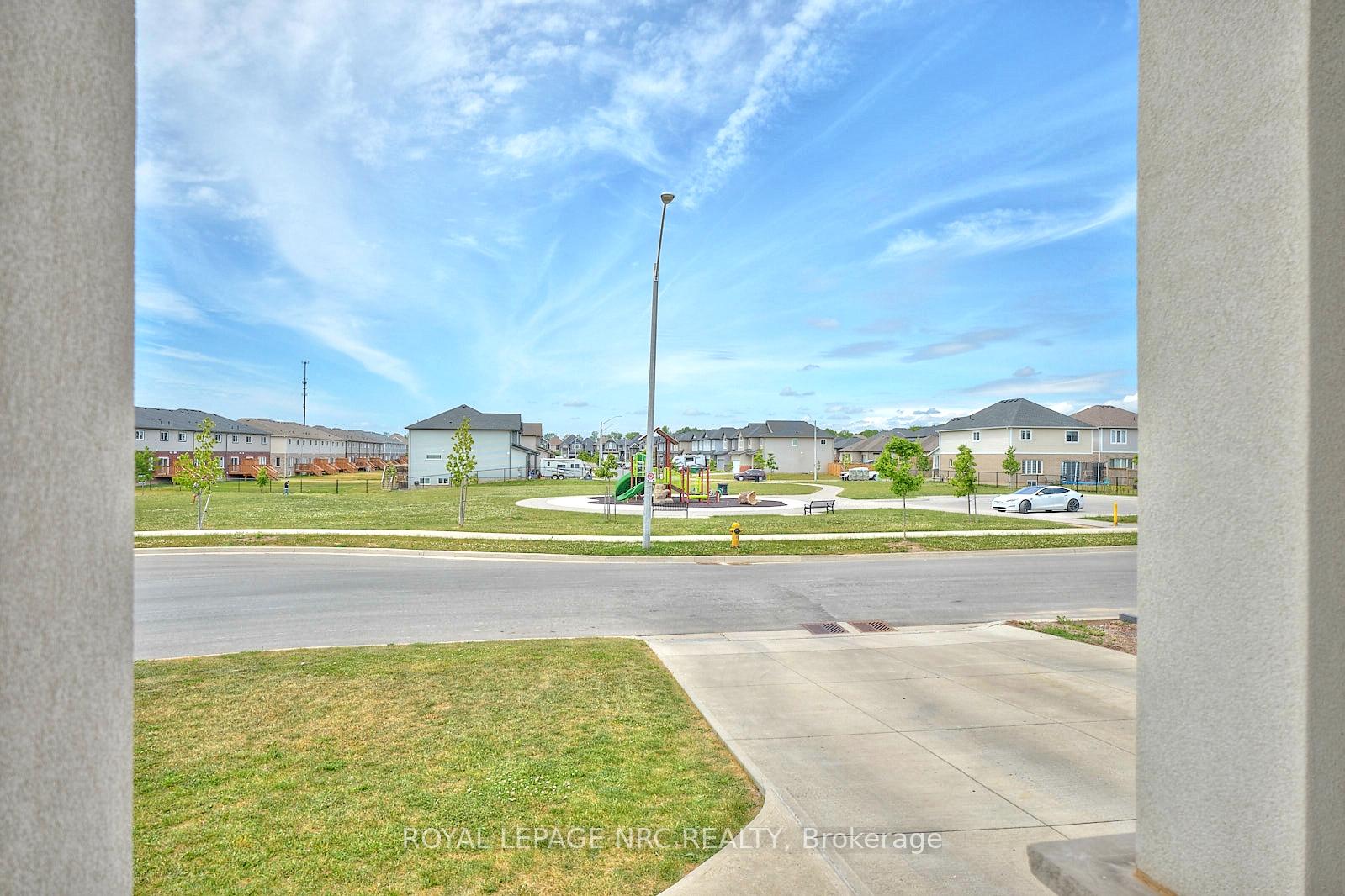 Photo 38 of 14 Lamb Crescent, Thorold, Hurricane/Merrittville — HOMEH