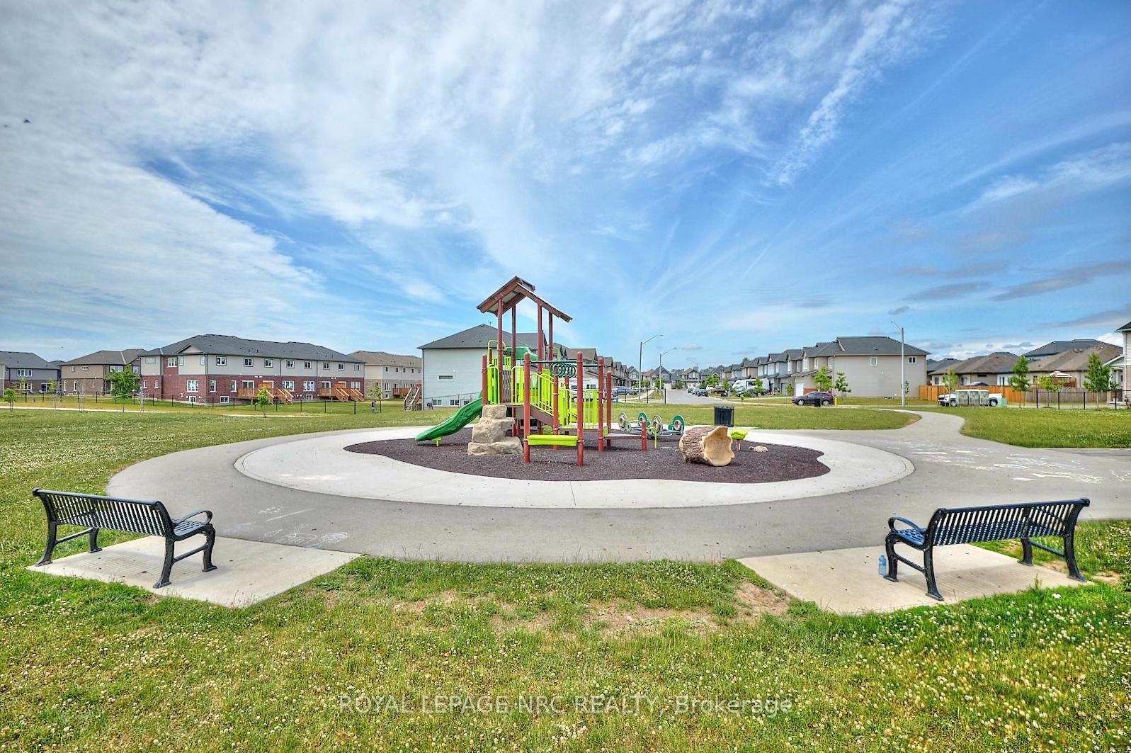 Photo 39 of 14 Lamb Crescent, Thorold, Hurricane/Merrittville — HOMEH