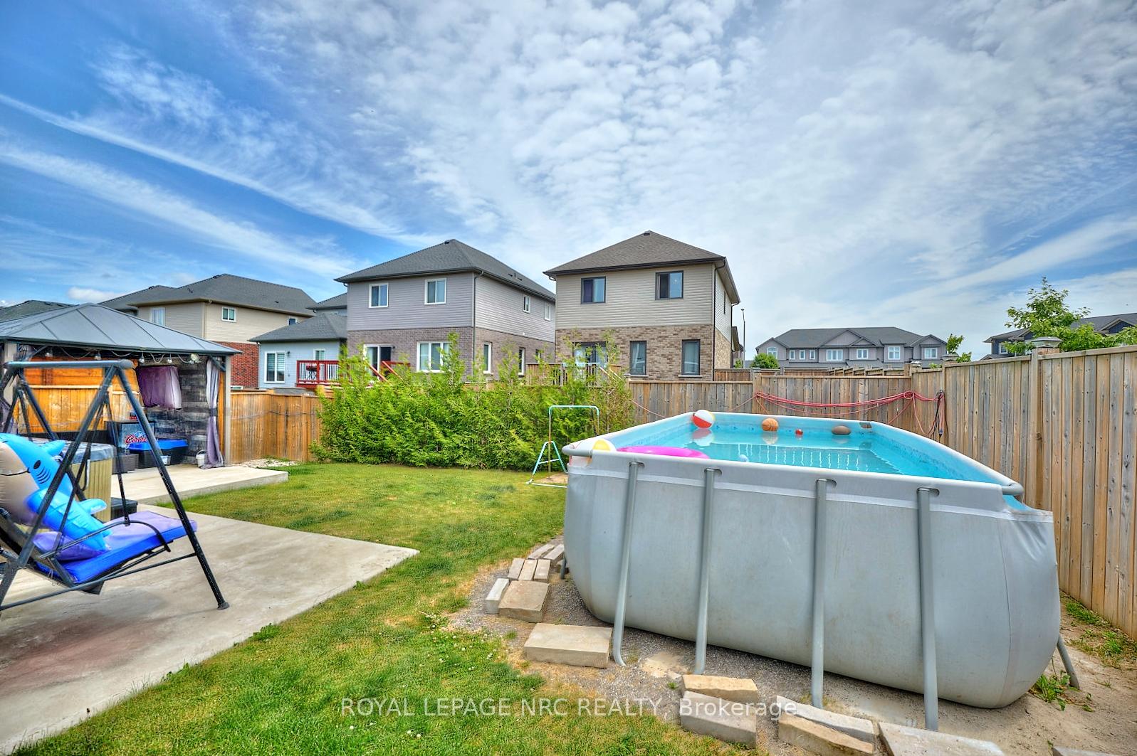Photo 41 of 14 Lamb Crescent, Thorold, Hurricane/Merrittville — HOMEH